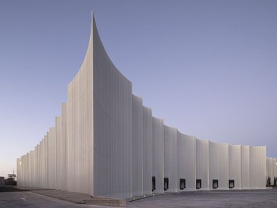 The Mayoral New Warehouse Logistics Center: Sustainable Industrial Architecture in Málaga