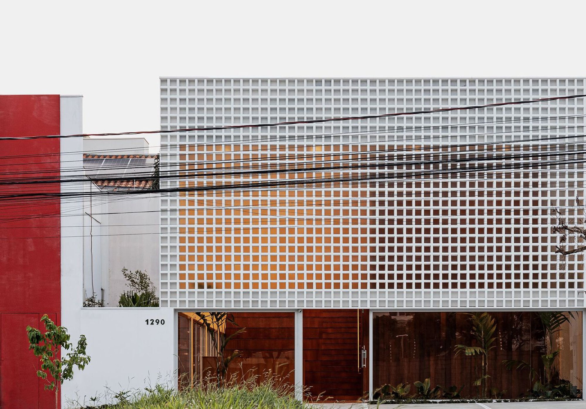 Warehouse Conversion Architecture: Sede da Newe Headquarters by Estúdio 41