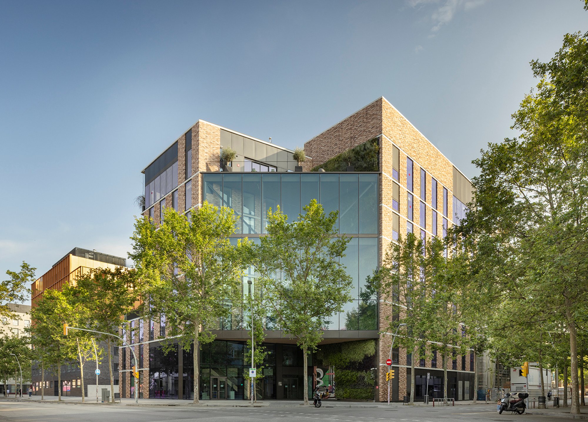 TBS School in Barcelona: A Beacon of Sustainable Educational Architecture by Batlleiroig