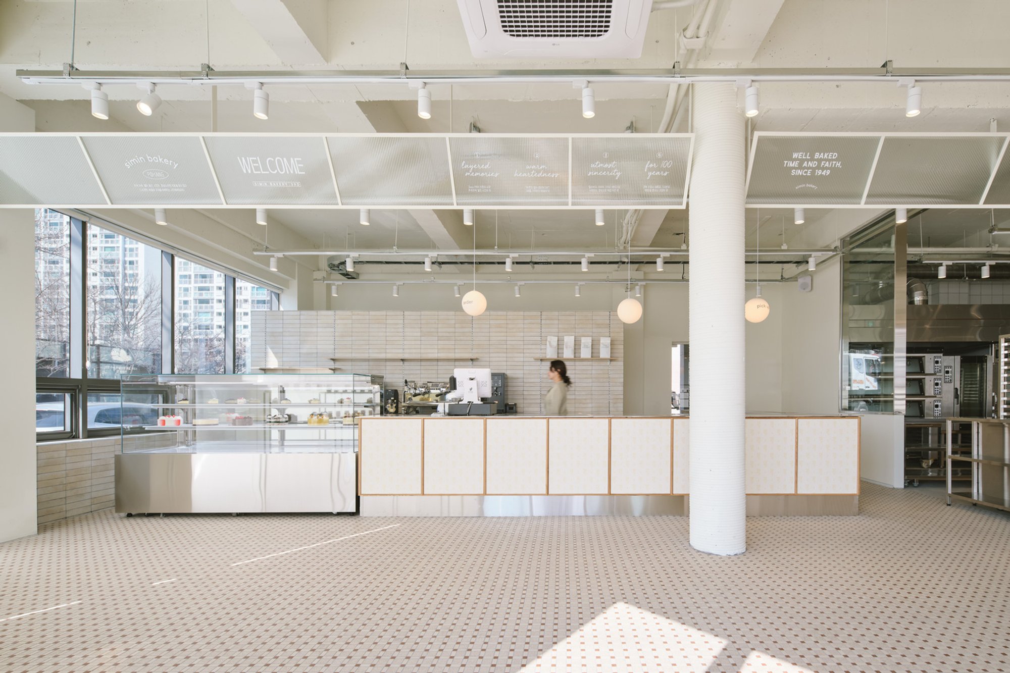 A Modern Interpretation of Bakery Interior Design in Pohang, South Korea
Introduction