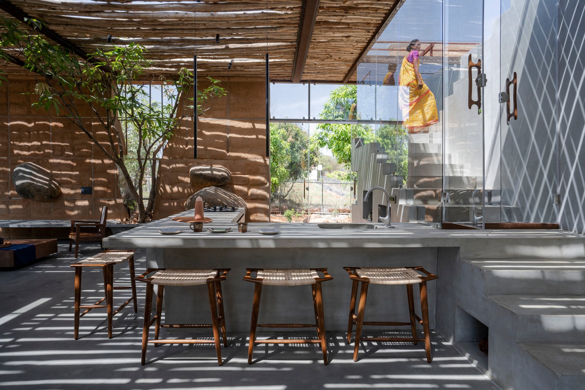 Flintstone6 House by Mitti: A Model for Sustainable Living
