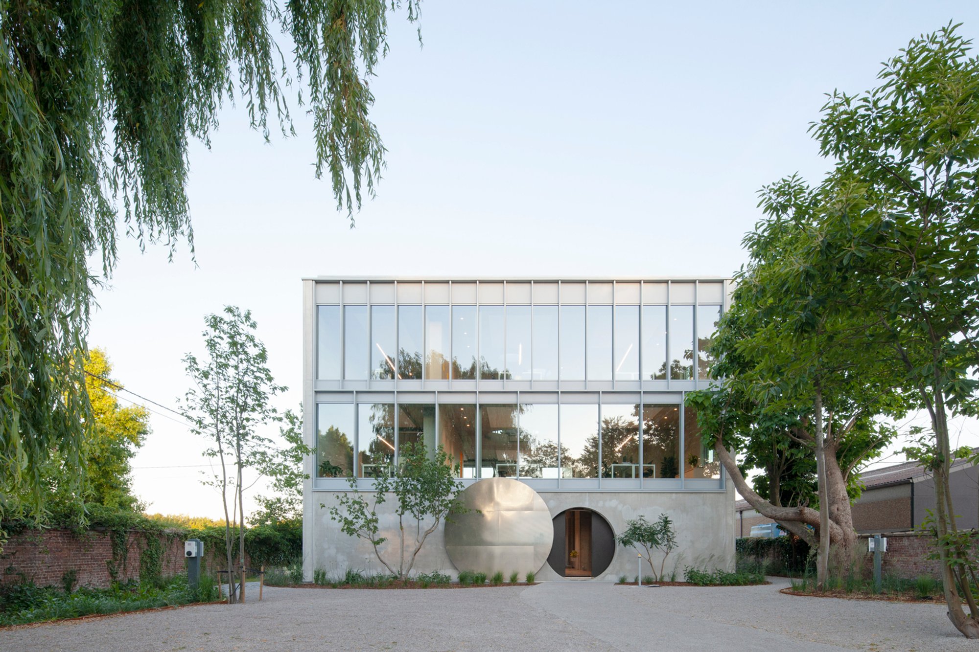 Sustainable Office Design in Historic Gardens: Hannibal Advertising by ROHM