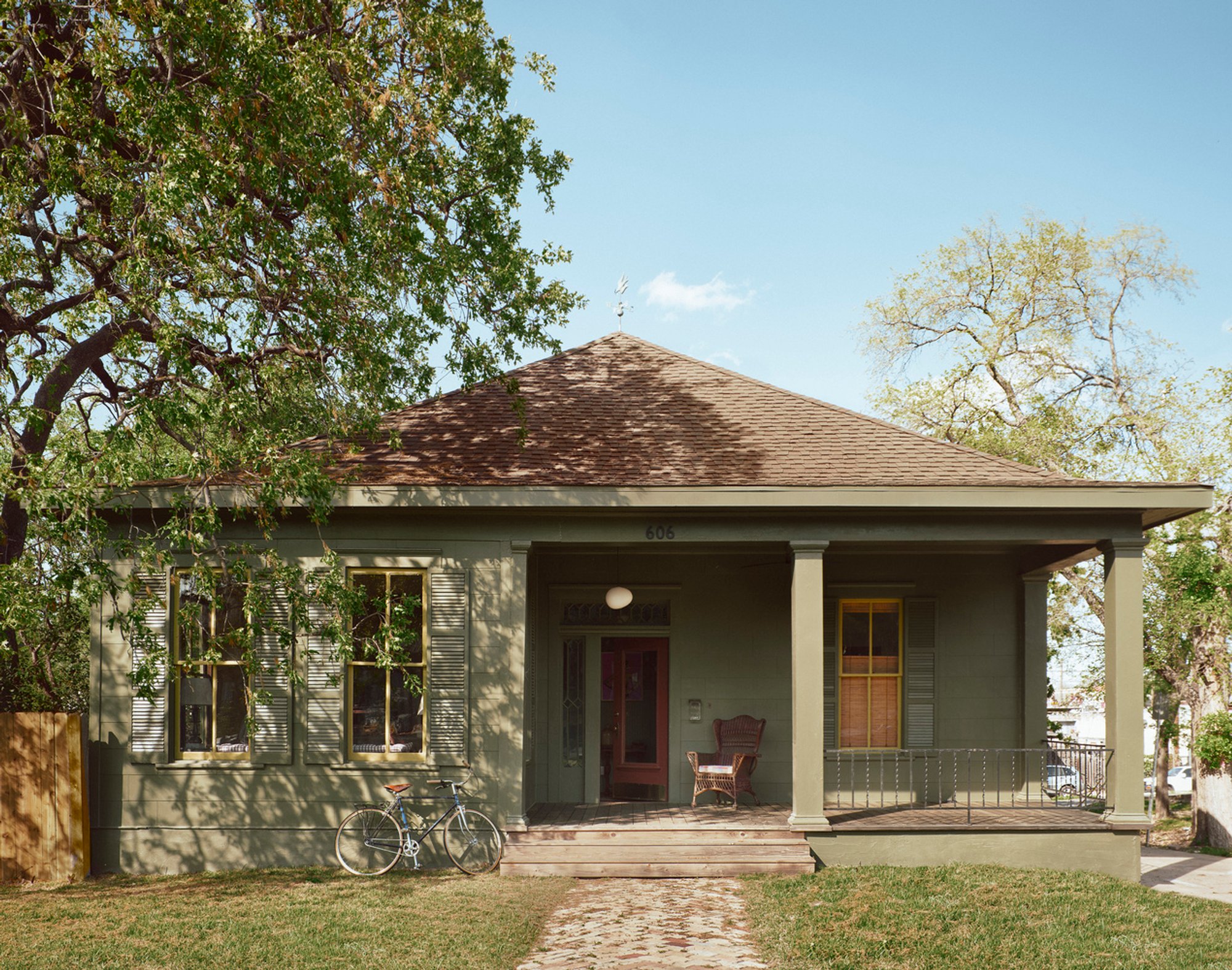 Maiden House: A Harmonious Blend of Historic Charm and Modern Design by FORRM Architects