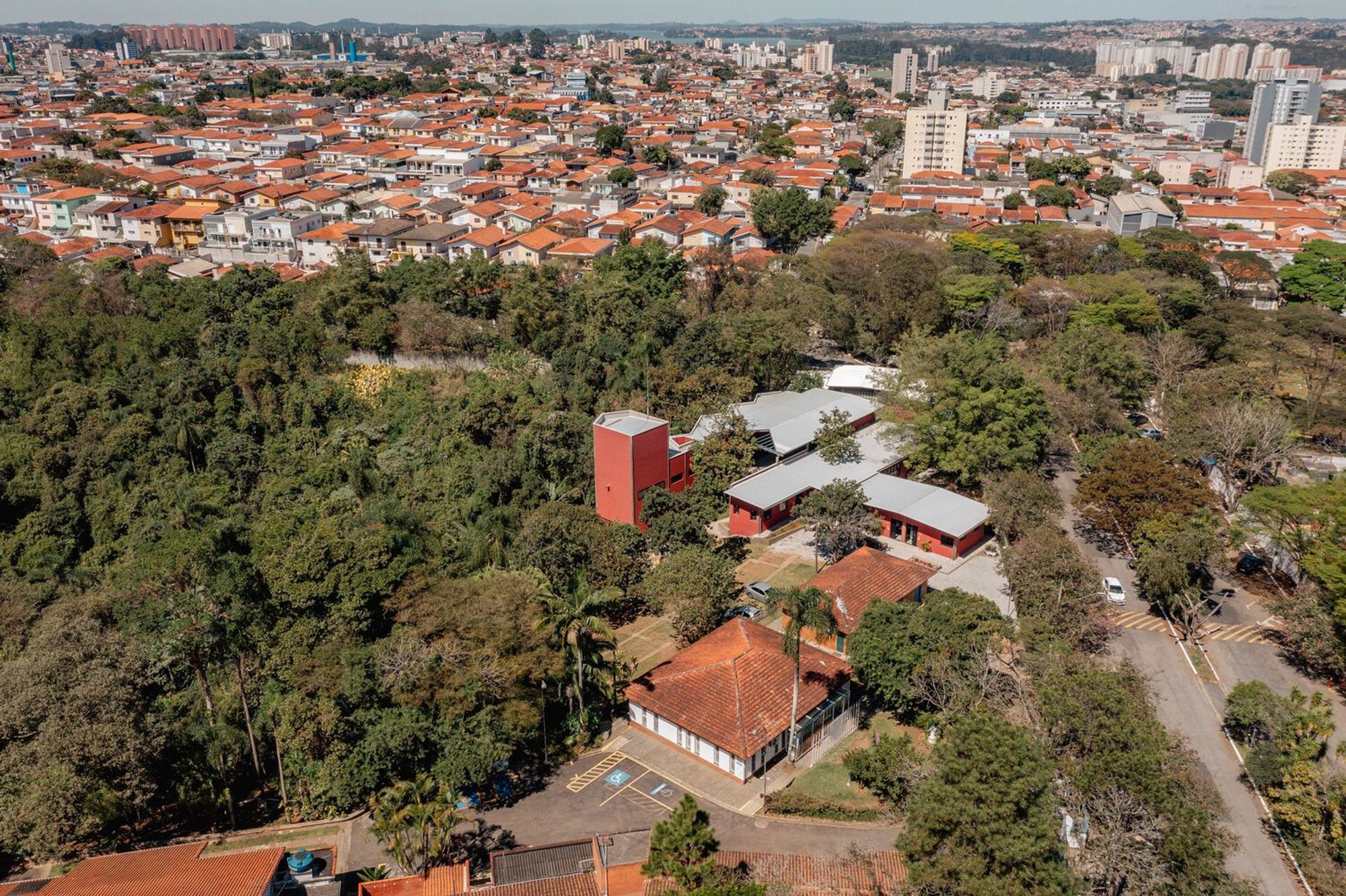 Santa Marta Center - A Sustainable and Community-Oriented Architecture in São Paulo