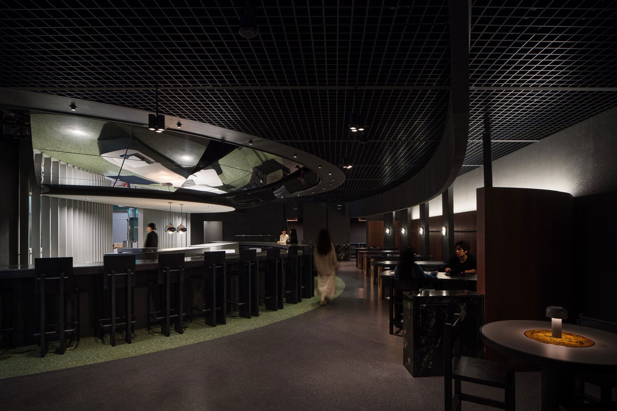 Confier Restaurant Seoul: A Theatrical Dining Experience in the Heart of Seou