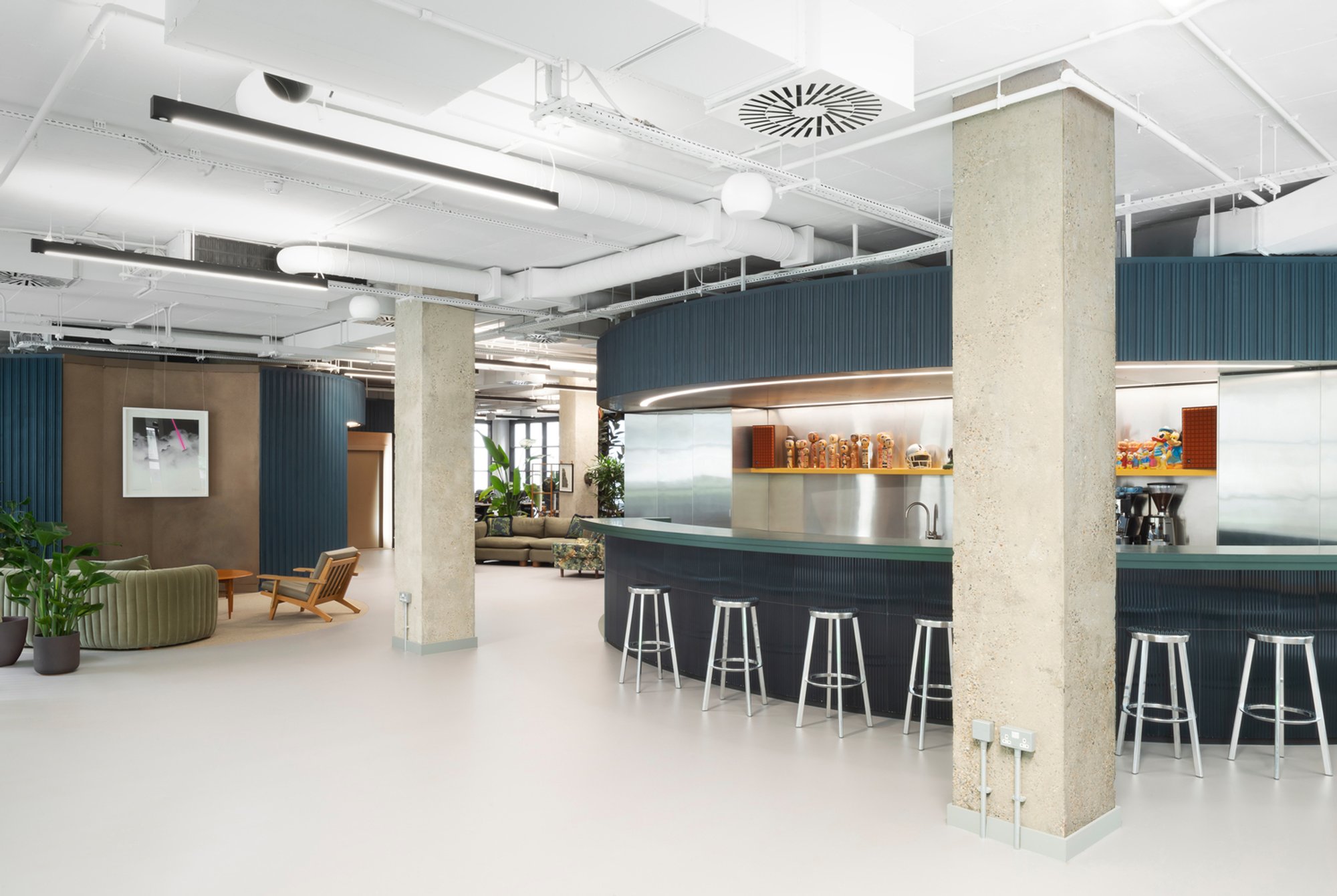 Creative Studio Office Design: Black Kite Offices by Bureau de Change Architects