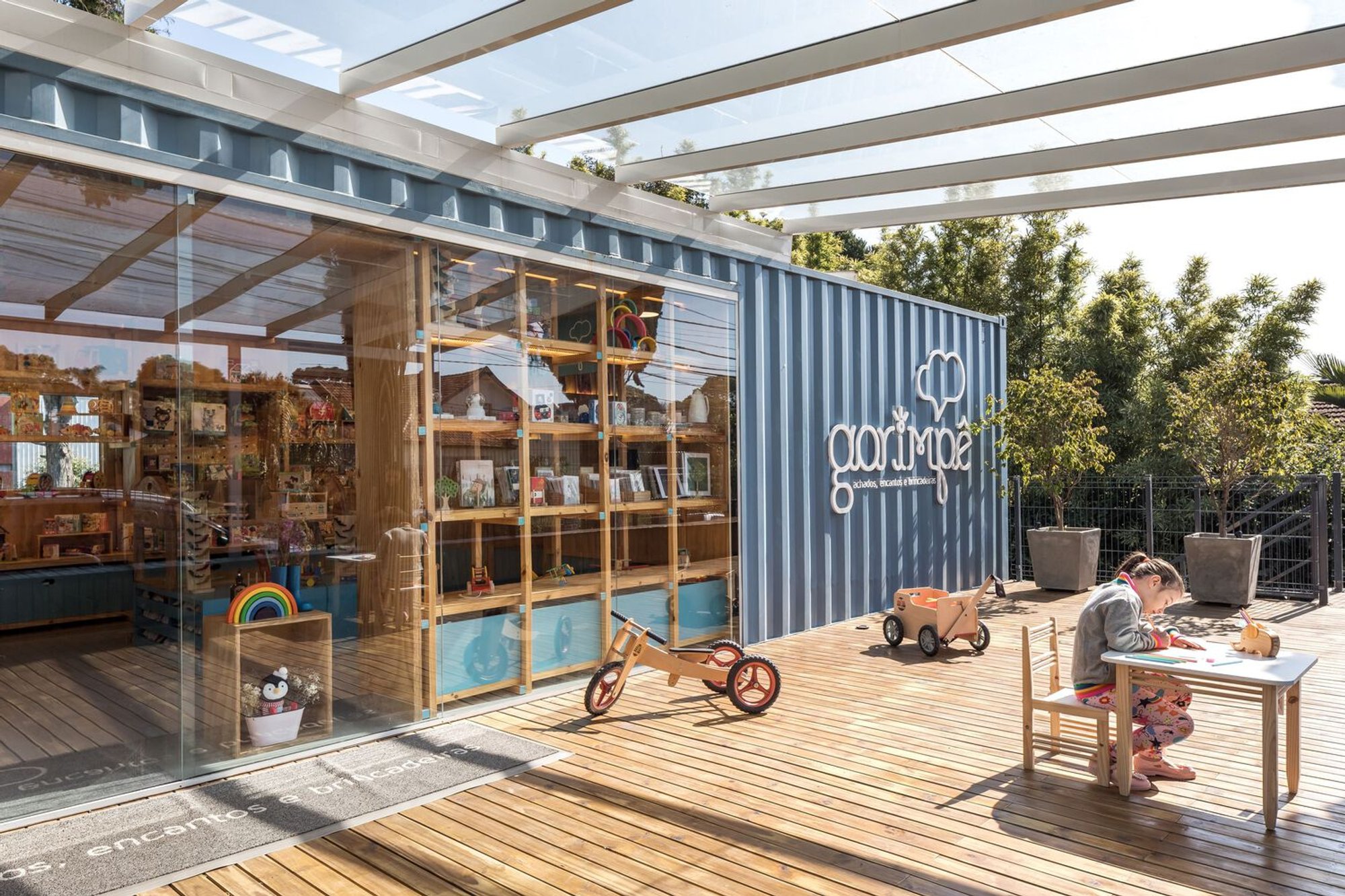 Contemporary Store Architecture for Children: A Case Study of the Garimpê Expansion