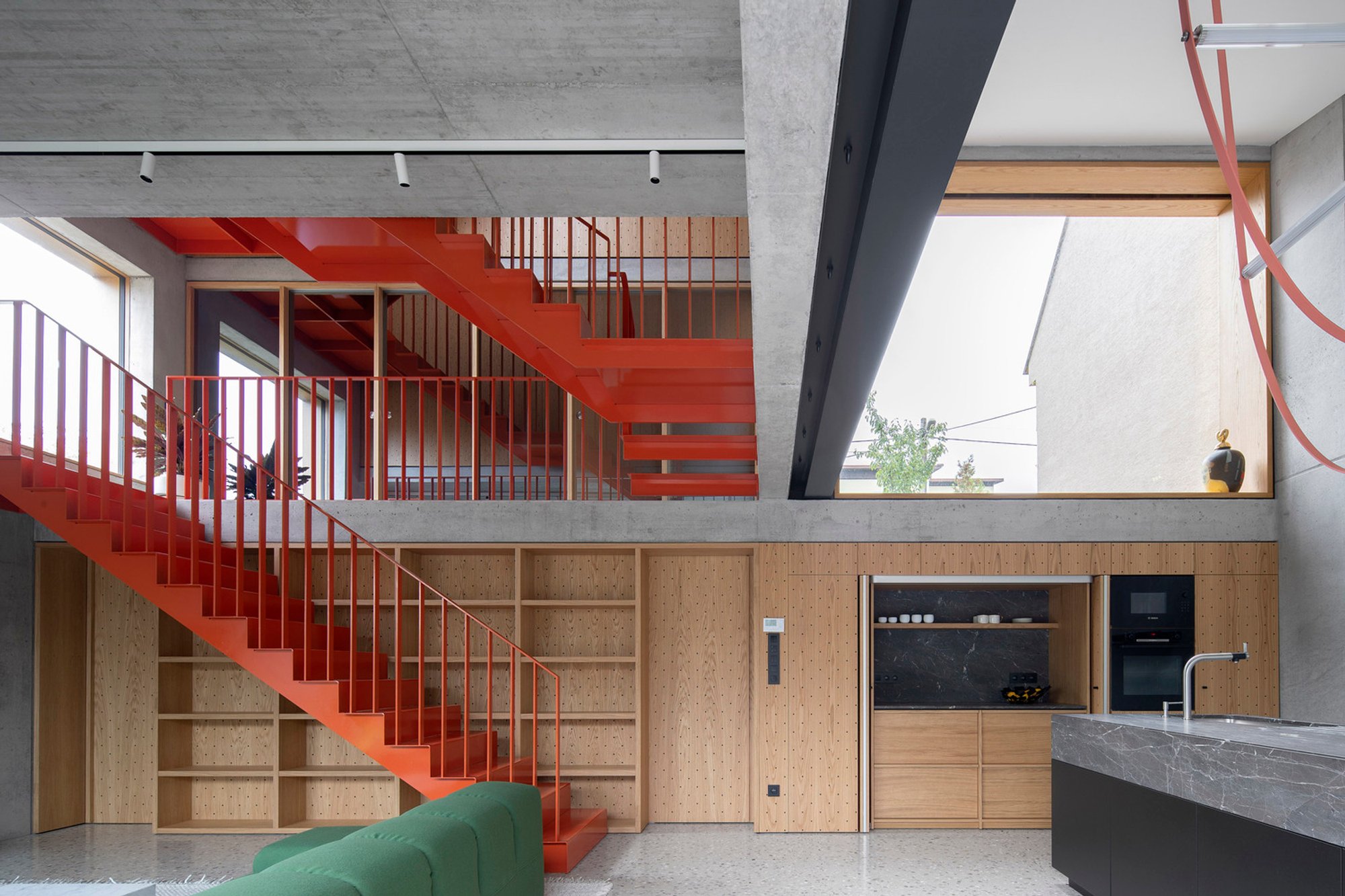 Modern Family House in Bratislava: Na Rade House by NOIZ architekti