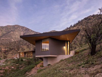 Chamisero House: An Architectural Masterpiece by Elton&Deves Arquitectos and Chamorro Arquitecto