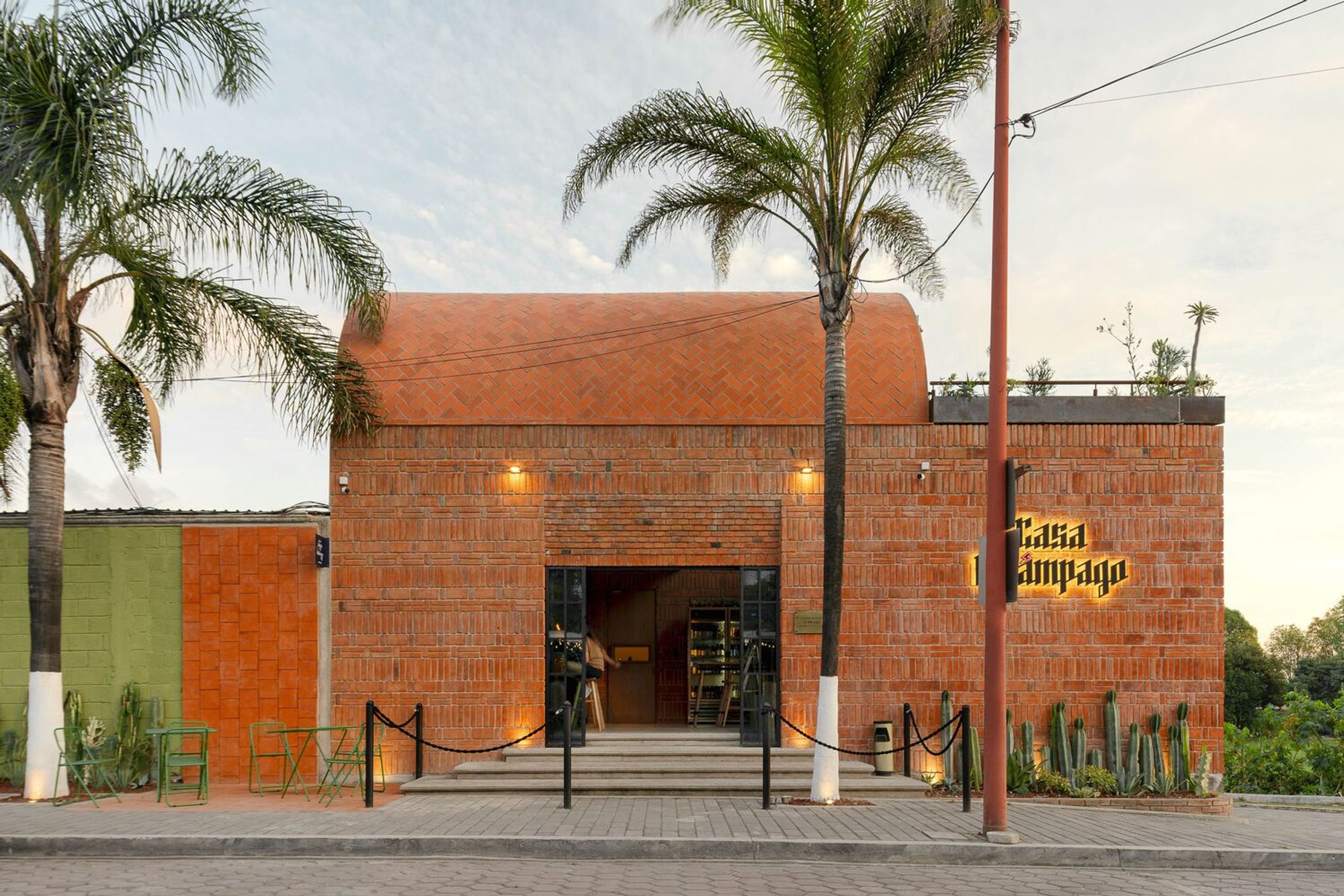Casa Relámpago Bar: A Masterpiece of Modern Mexican Architecture