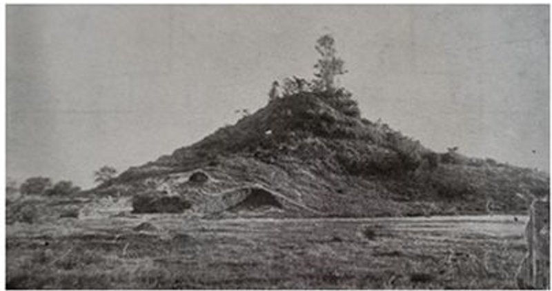 Somapura Mahavihara: Overgrown ruins await a renaissance.