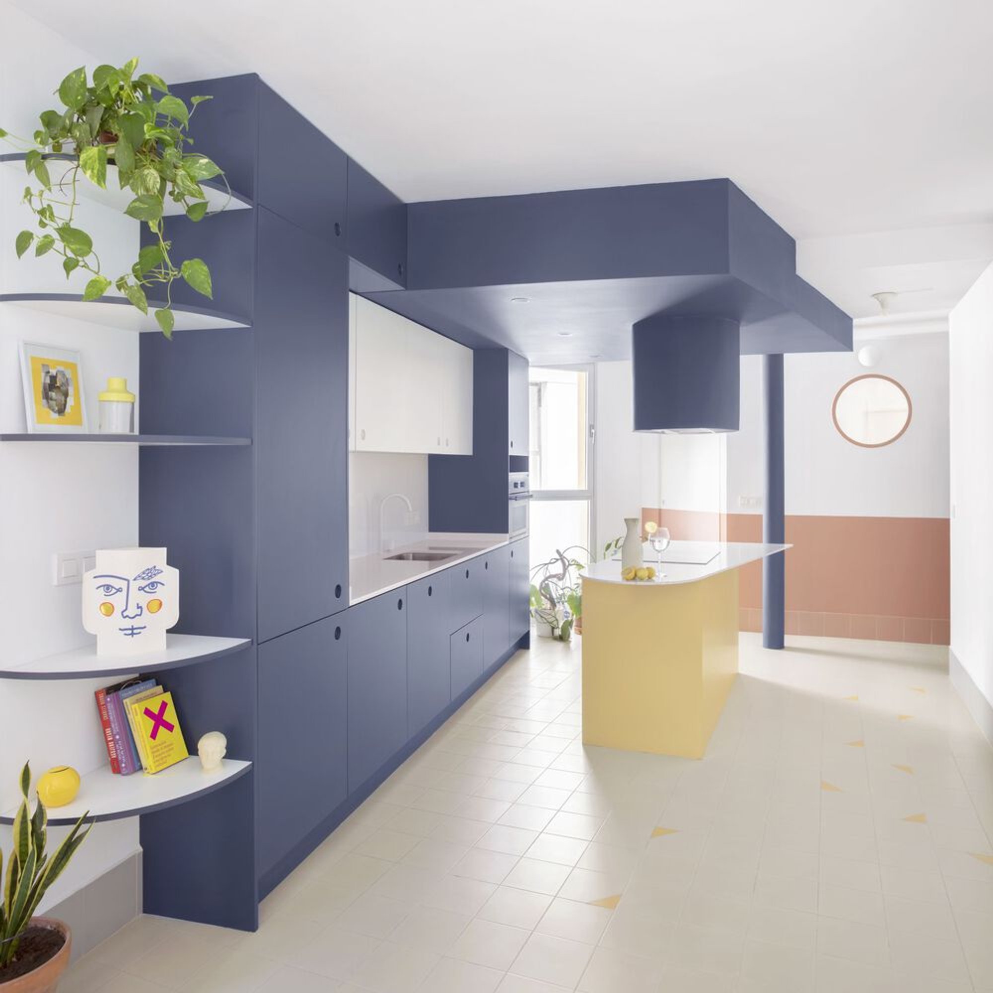 3 in 1 House: A Brilliant Transformation by Piano Piano Studio in Valencia, Spain