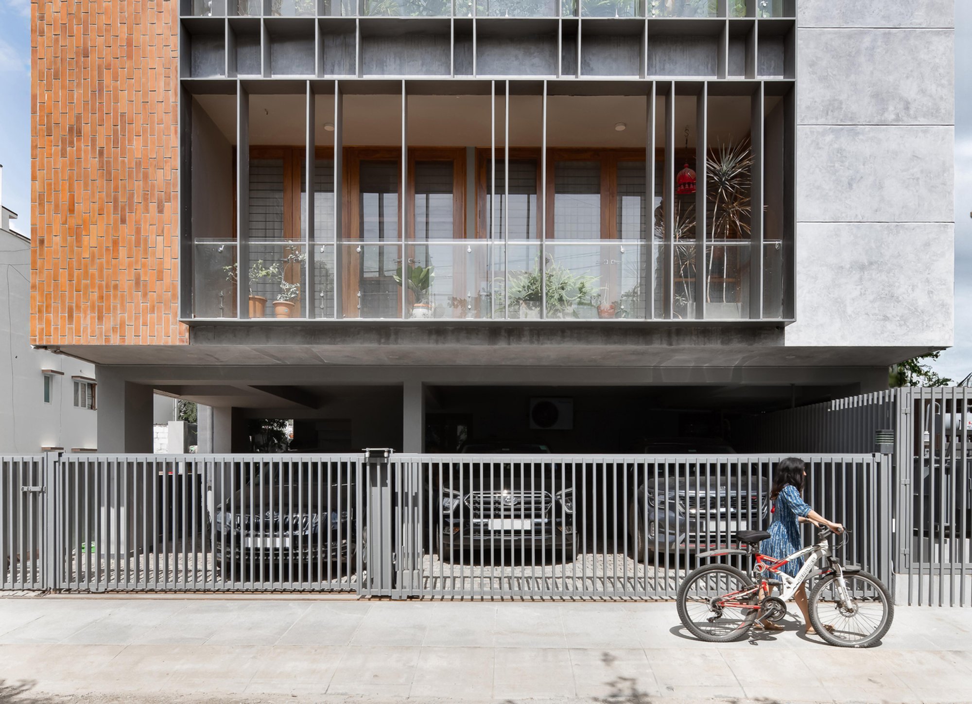 Triode Residence by Kamat & Rozario Architecture: A Blend of Intimacy and Shared Living