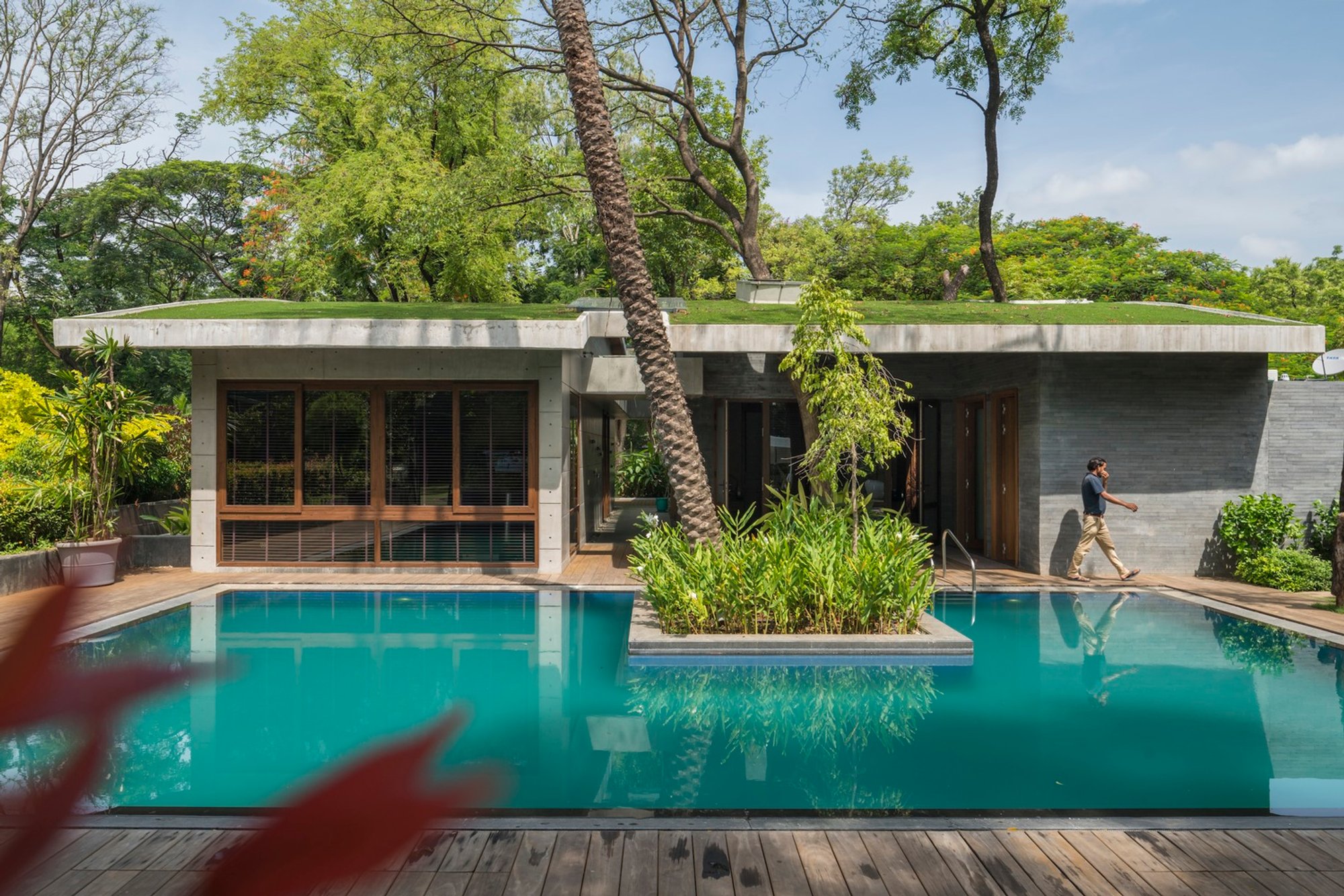 Contemporary Architecture in India: The Maheshwari House by Anil Ranka Architects