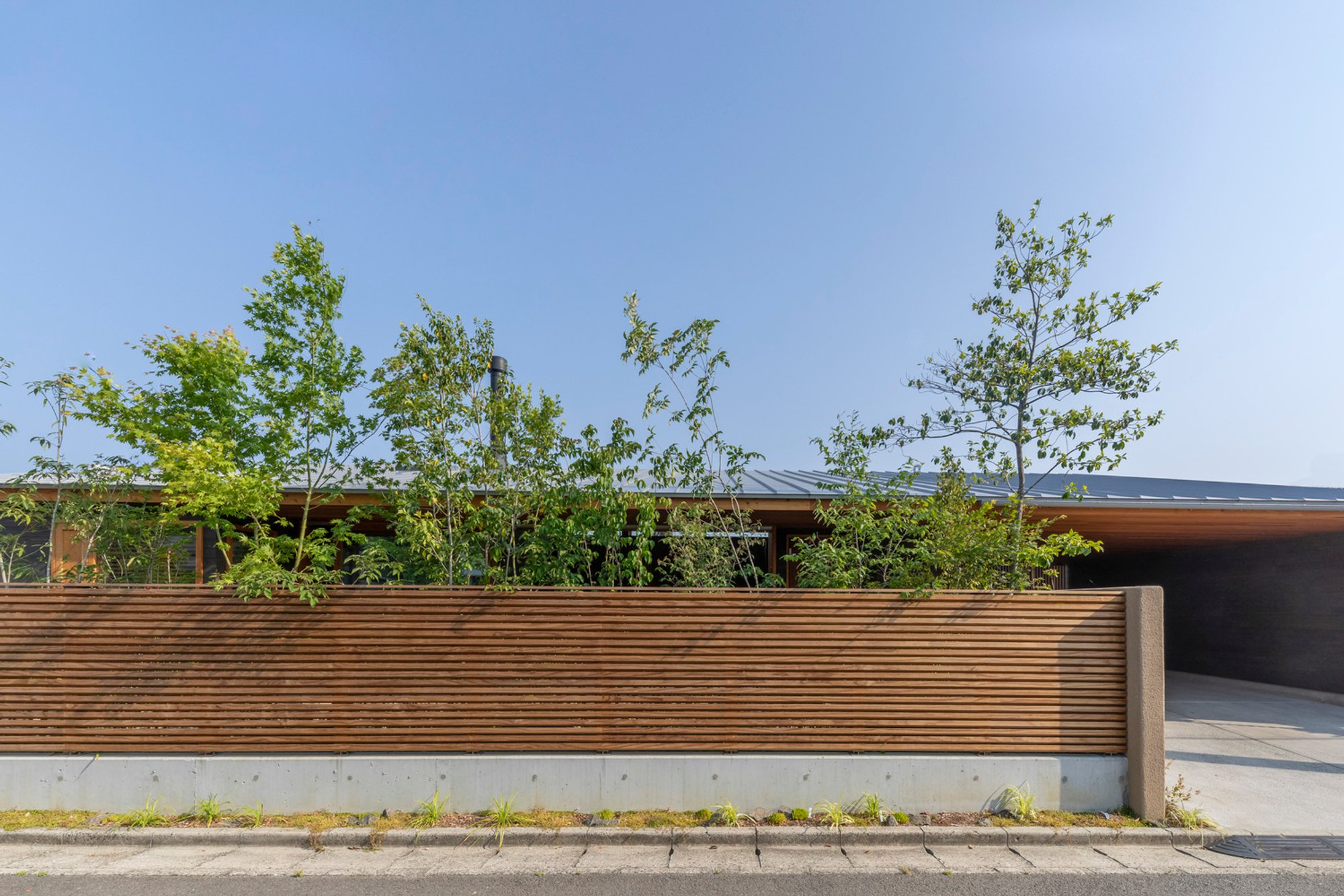 Compact Minimalist House Design: A Case Study of the House in Torinoki