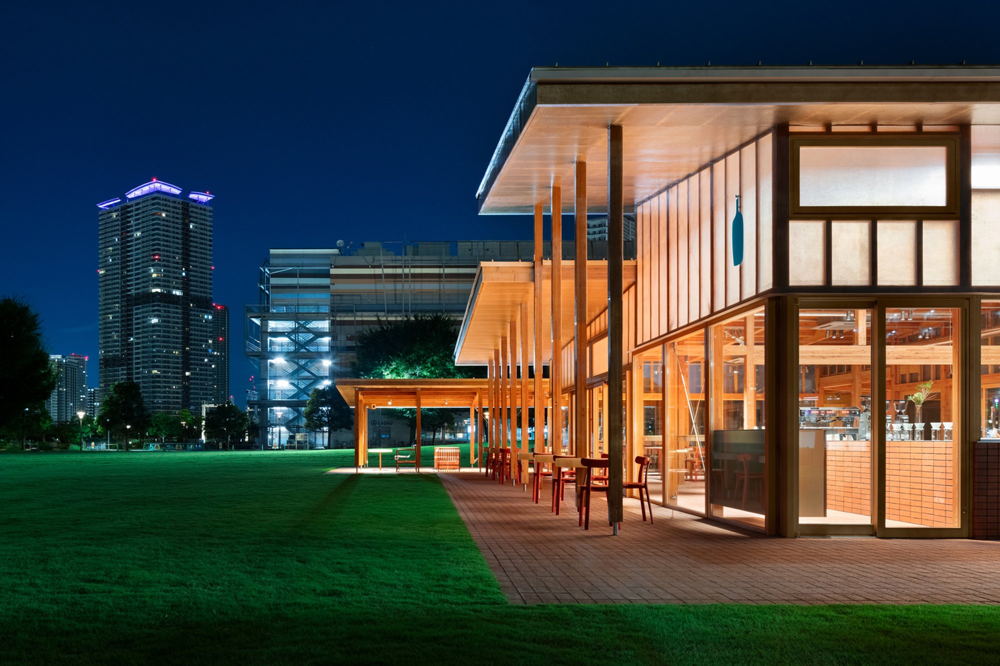 Blue Bottle Coffee Toyosu Park Cafe Architecture: A Seamless Blend of Design and Nature