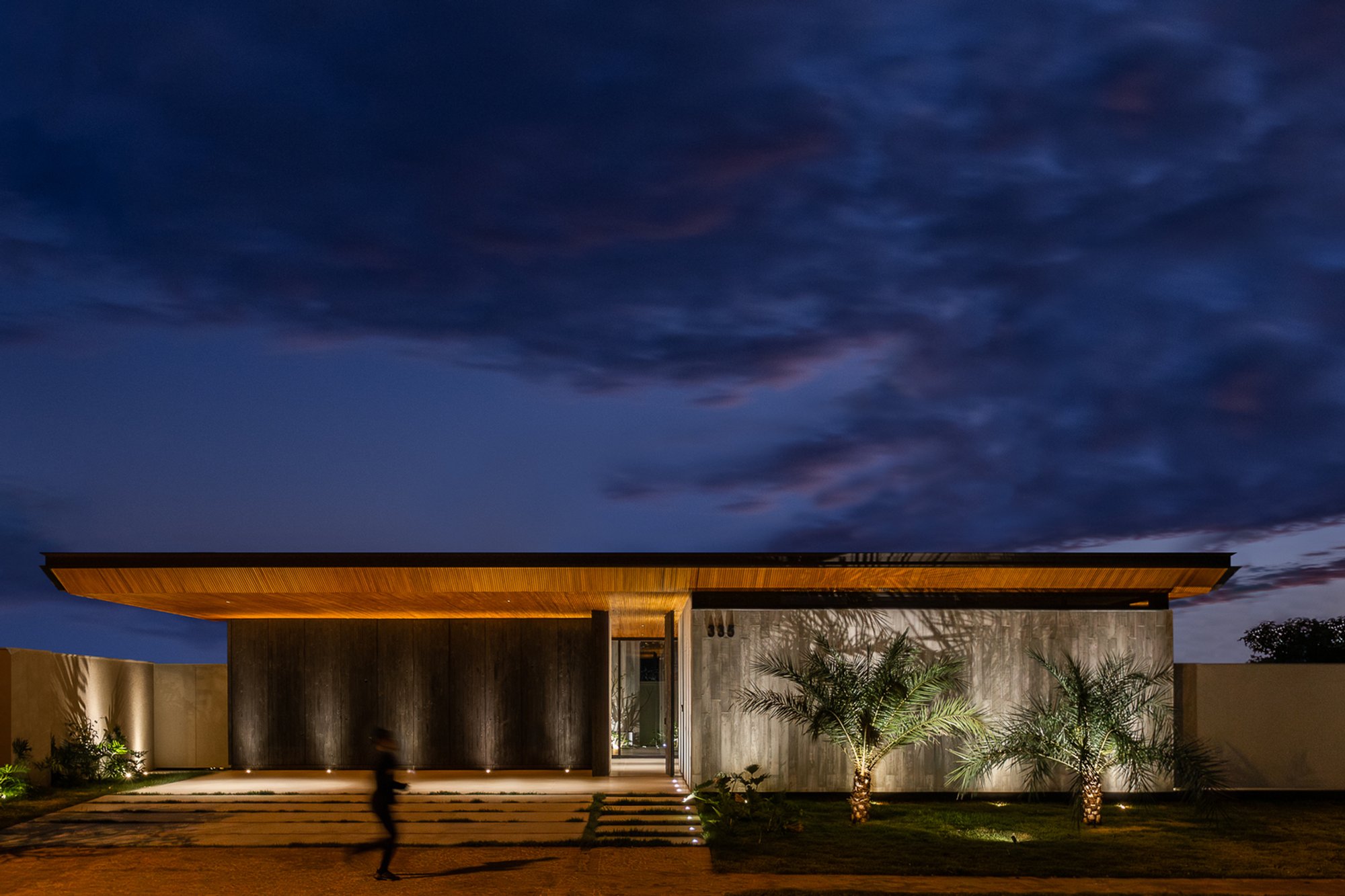 Minimalist Architecture in Brazil: A Deep Dive into AG House by Studio Porto Arquitetura
