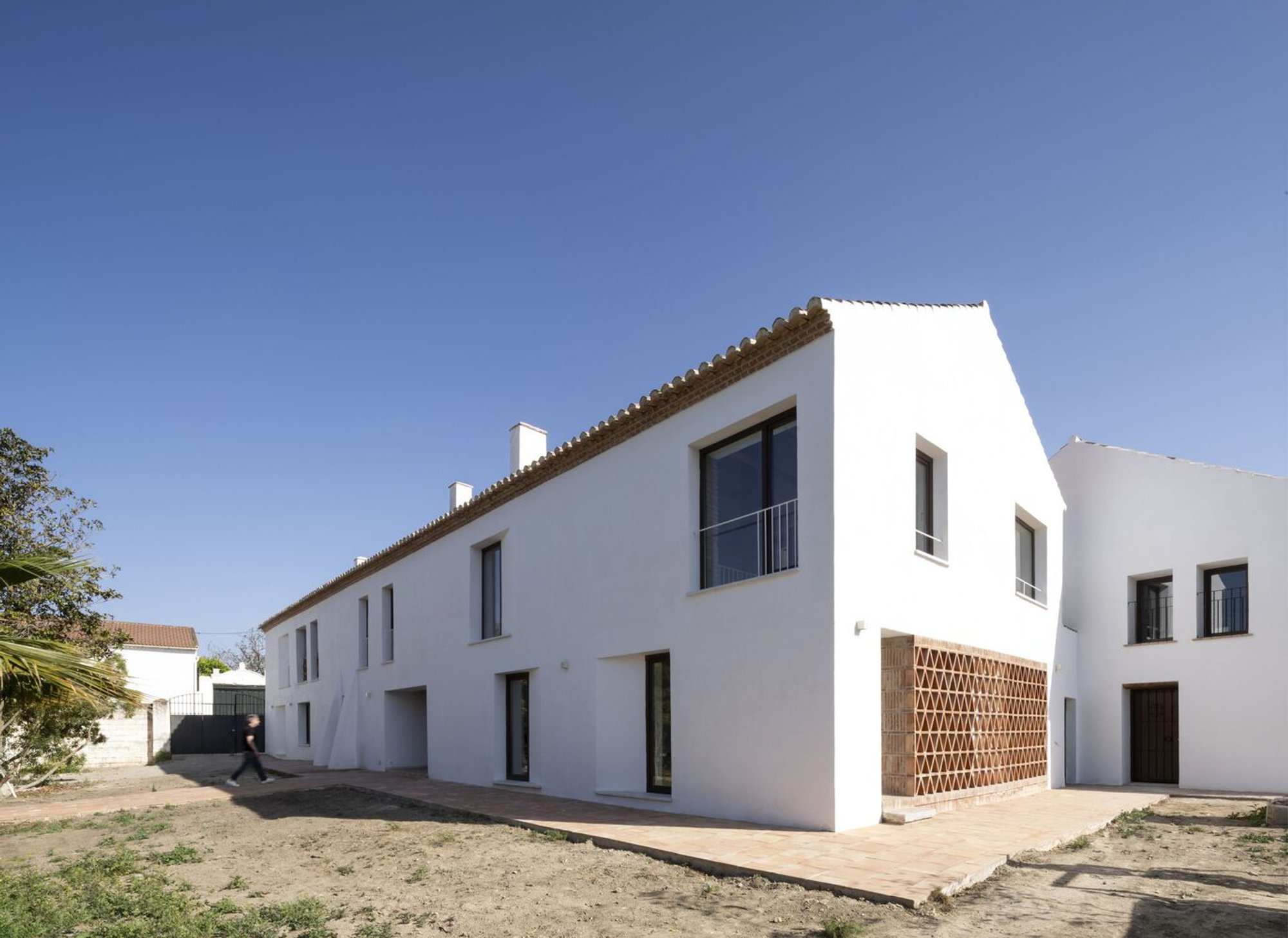 The Cortijo Belicena Renovation: A Blend of Tradition and Modernity
