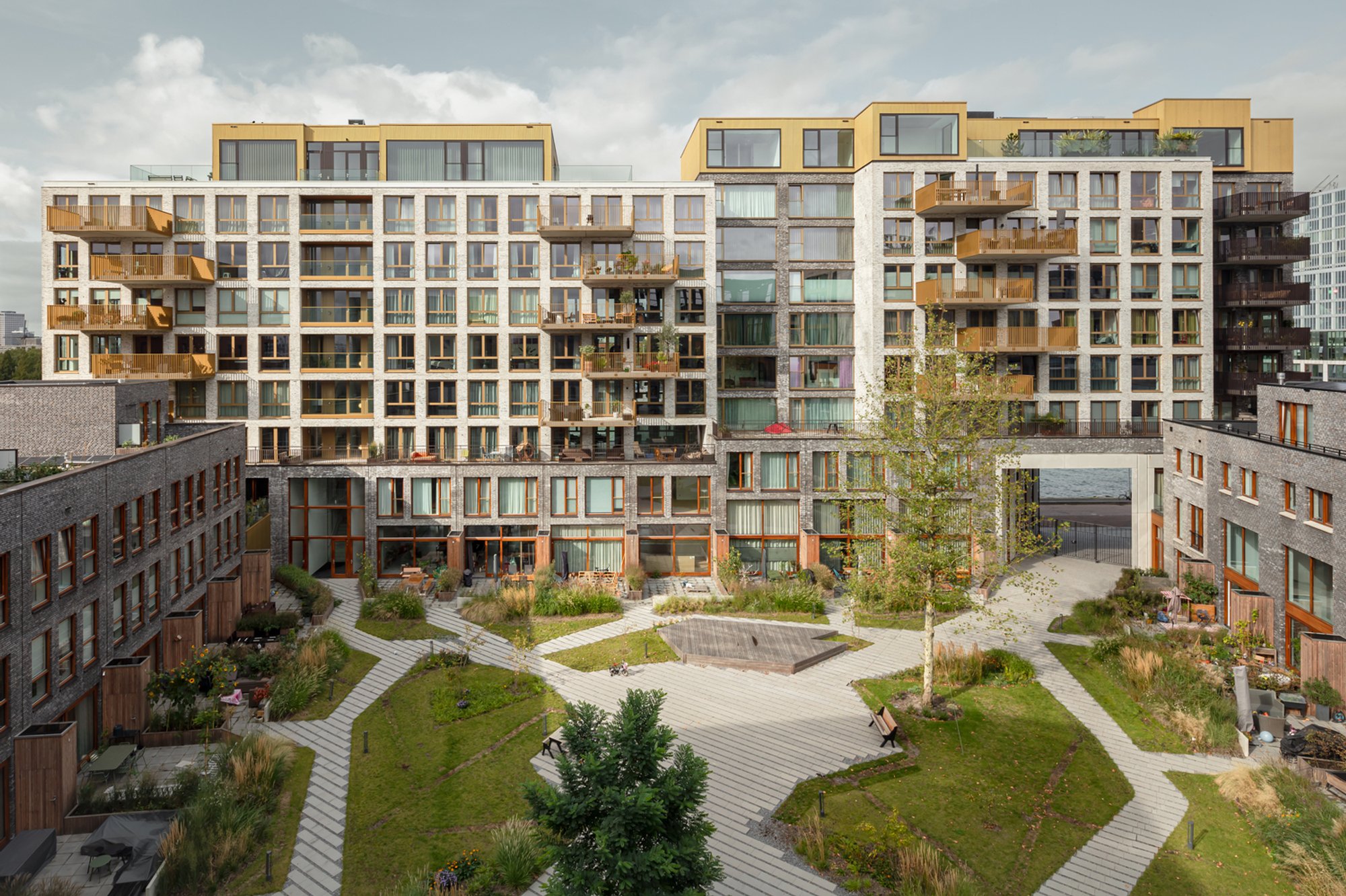 Sustainable Architecture in Urban Design: The Eden District Example