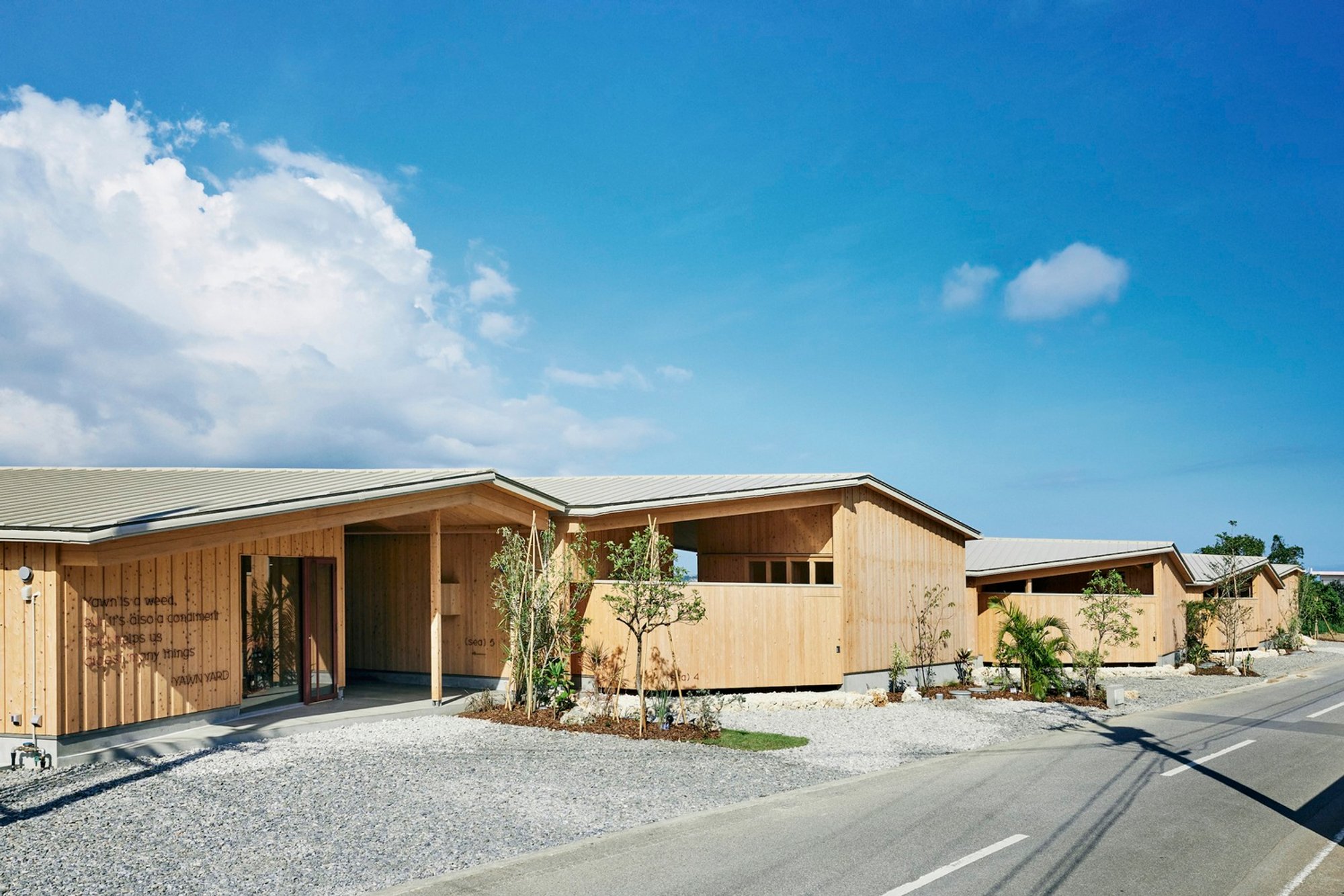 Okinawan Villa Architecture: YAWN YARD Kouri Island by Jo Nagasaka + Schemata Architects