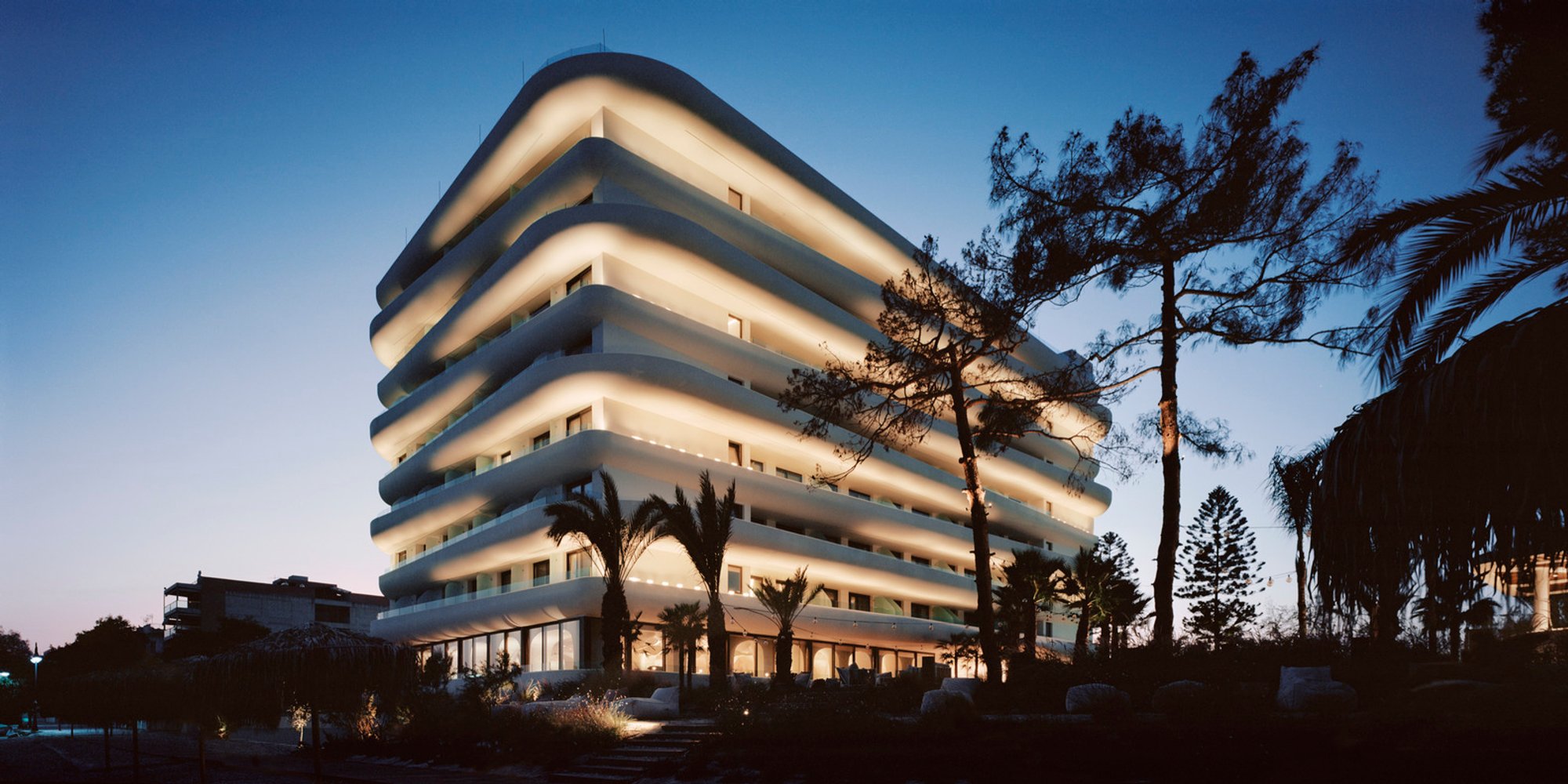 Luxury Hotel Architecture: The Transformation of Isla Brown Corinthia by Elastic Architects