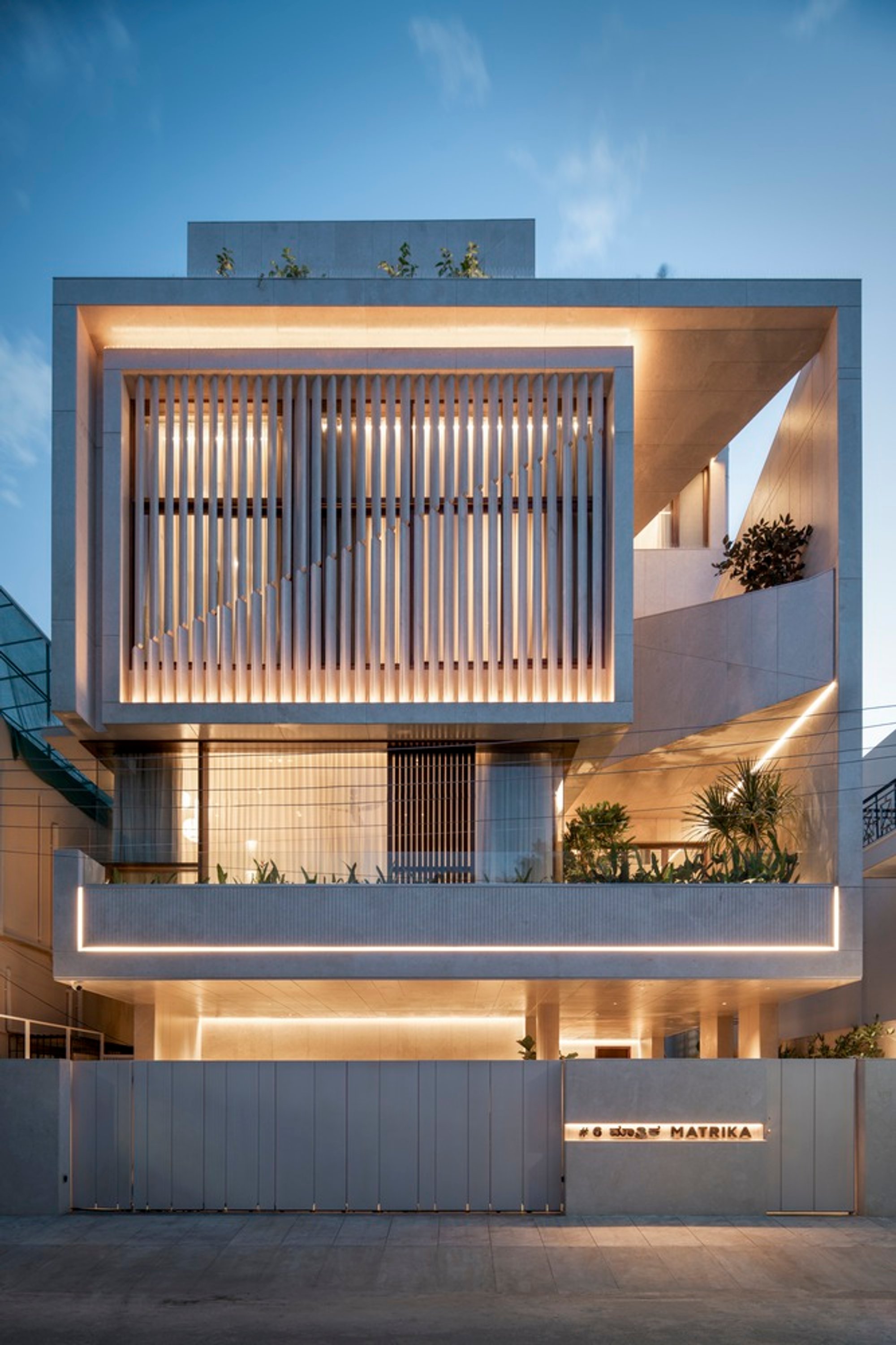 Modern Villa Architecture: A Case Study of Wedge Villa by Cadence