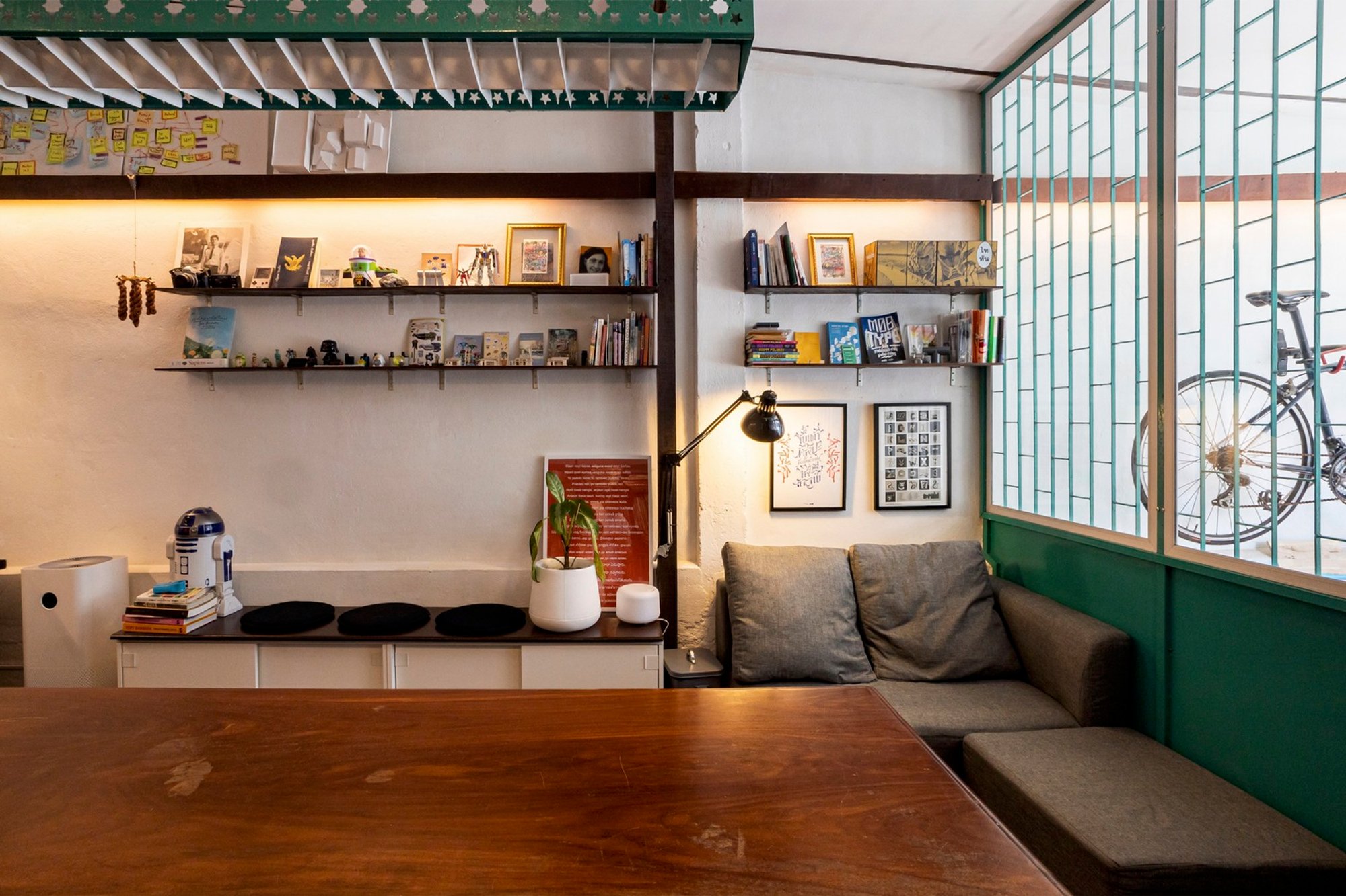 Sustainable Architecture in Bangkok: A Spotlight on Khlongsan Studio Office