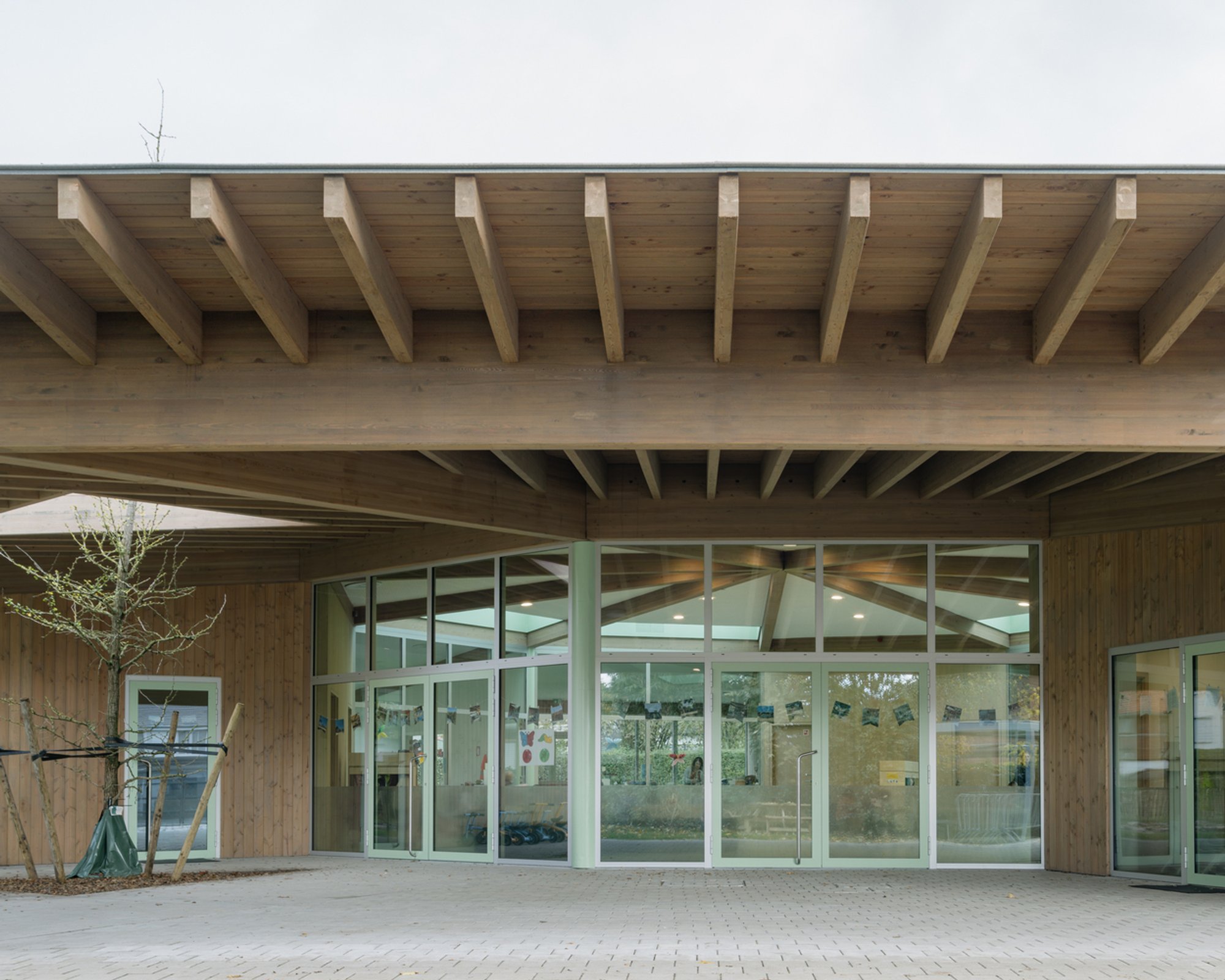 Modern Nursery School Architecture: A Case Study of Aartselaar Nursery