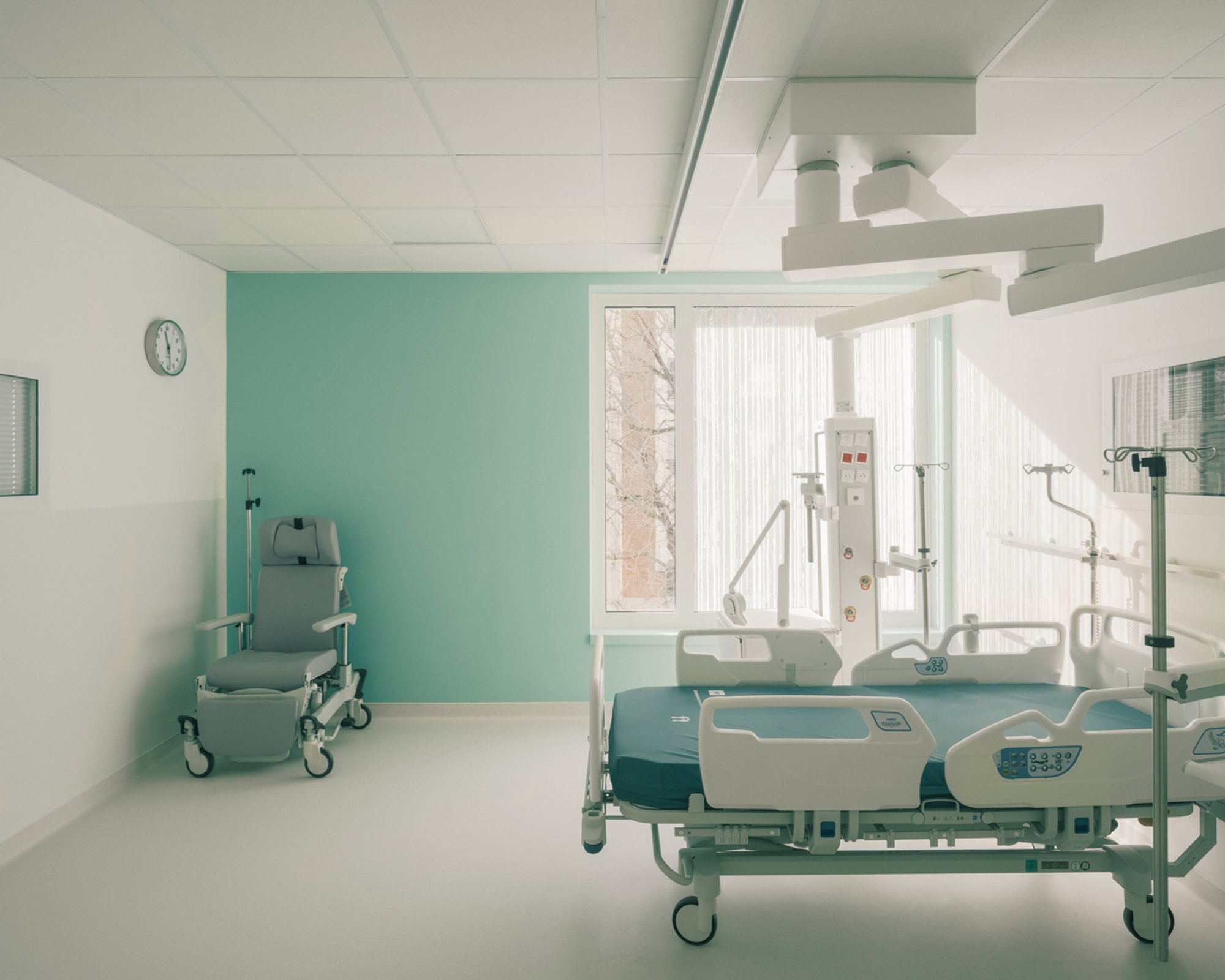Neuroscience Center Sainte-Anne Hospital: Redefining Healthcare Architecture in Paris