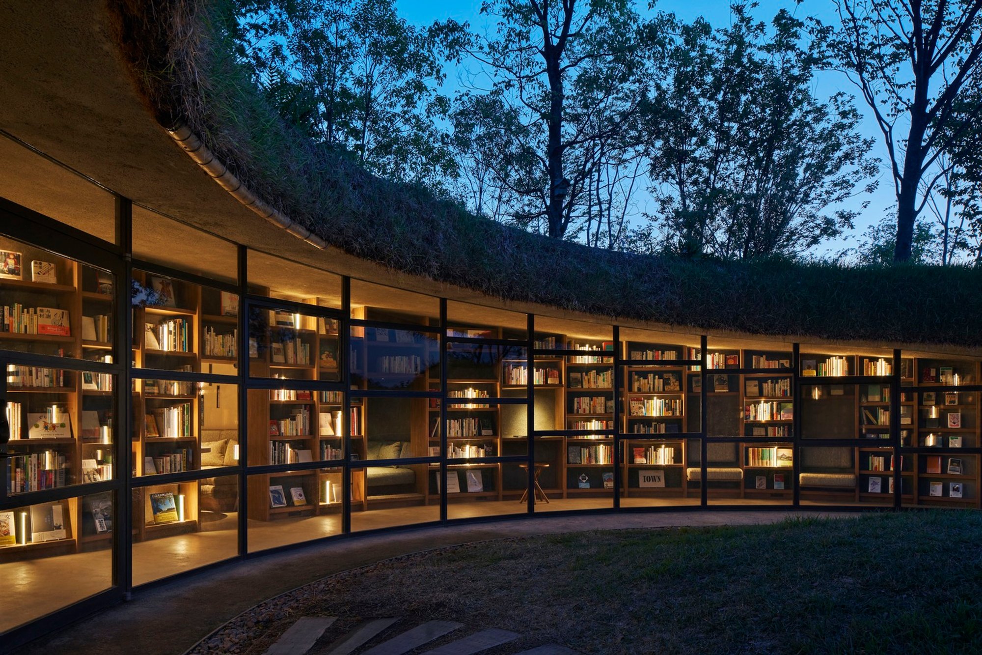 Earth-Integrated Library Design: Library in the Earth by Hiroshi Nakamura & NAP