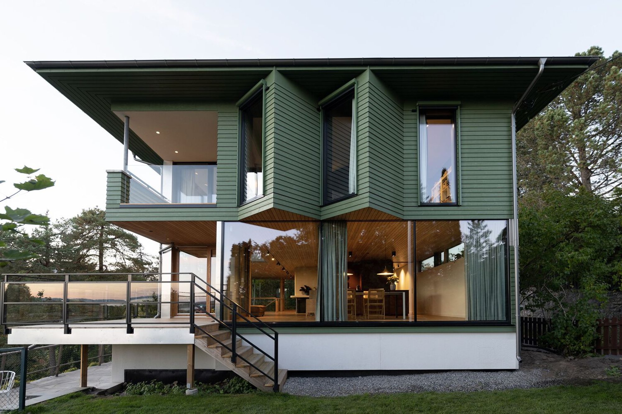 Modern Functionalist Home Renovation: The Green House by MORFEUS arkitekter