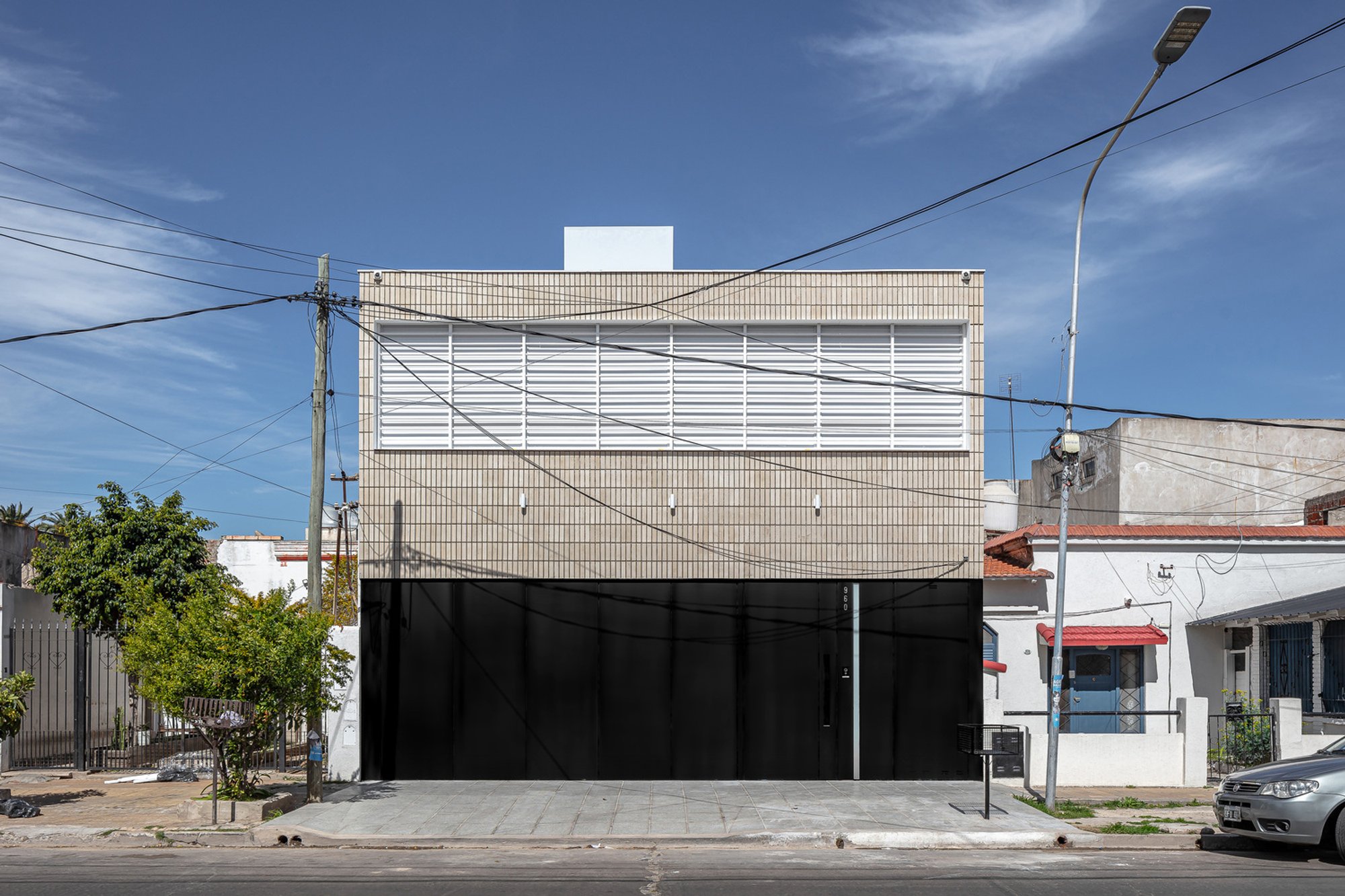 Modern Sustainable Home Design in Argentina: A Case Study of Vivienda DISA