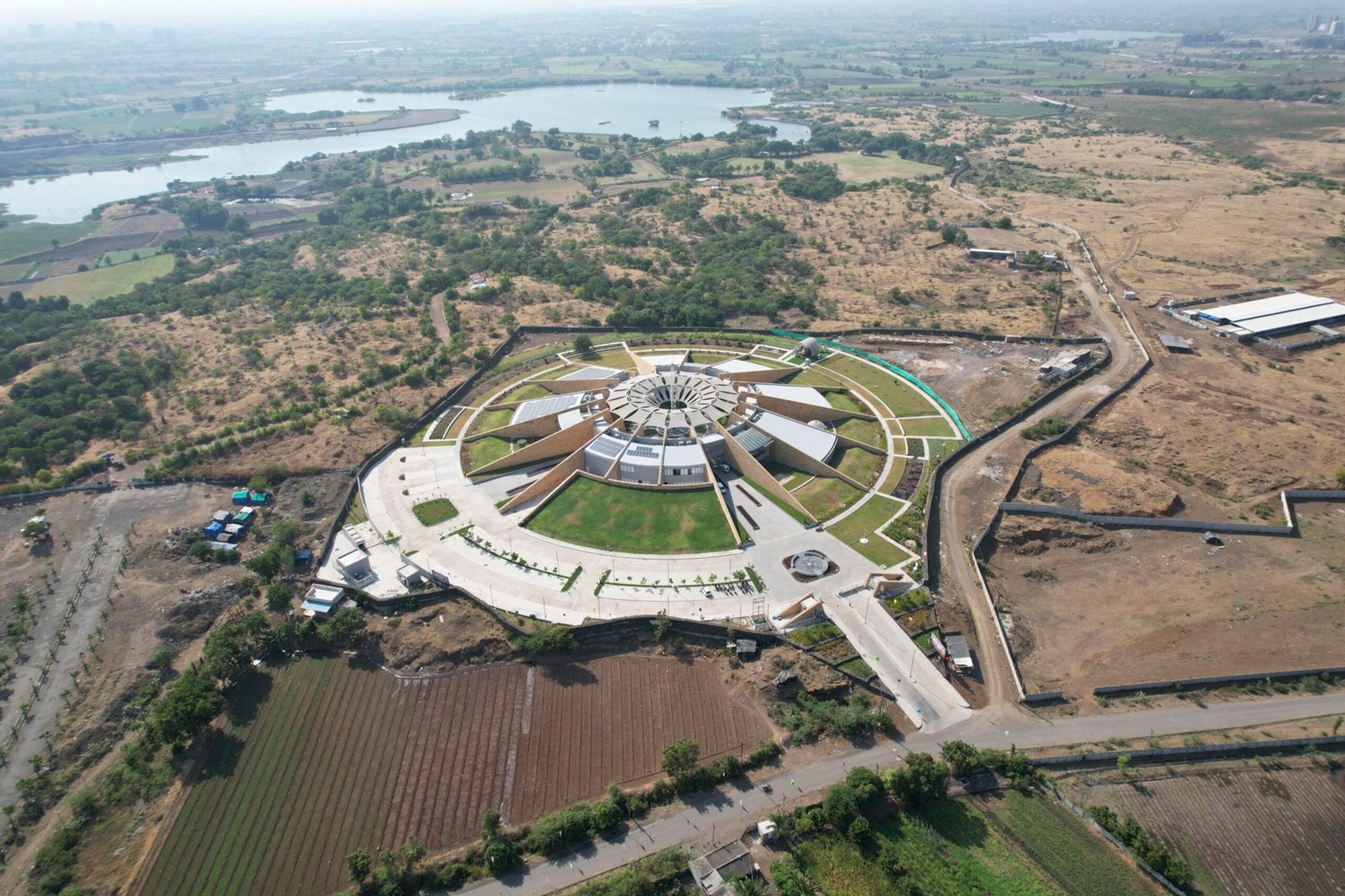 Regional Science Centre Architecture: A Fusion of Innovation and Cultural Heritage in Rajkot