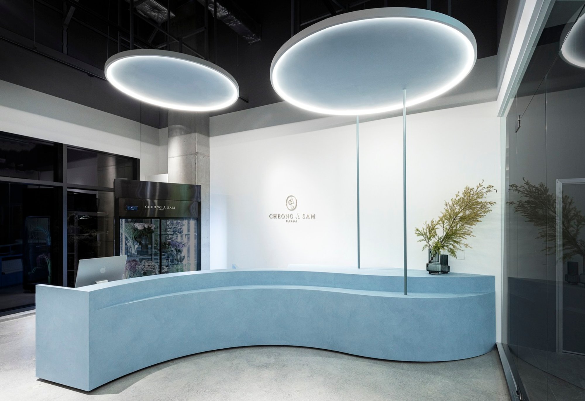 Architectural Retail Design of the Cheongasam Flowers Shop by RVMN