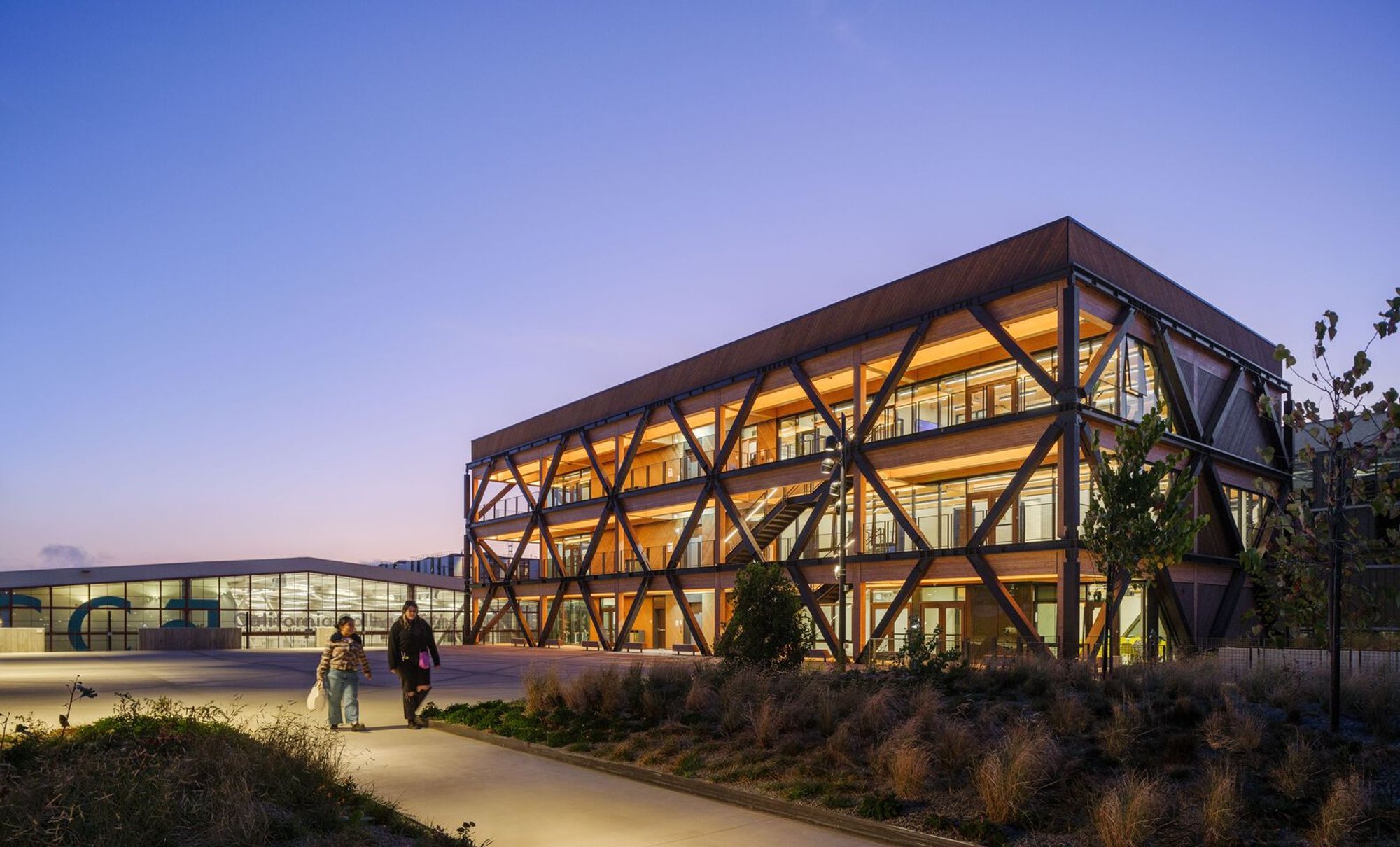 Sustainable Campus Architecture: California College of the Arts by Studio Gang