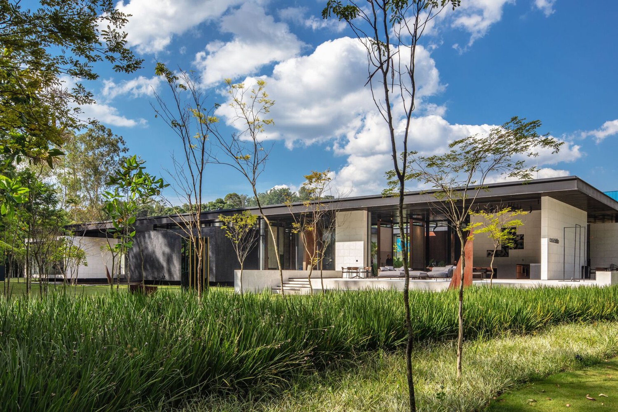 Architectural Concrete Design in Industrial Pavilions: The Castelatto Pavilion