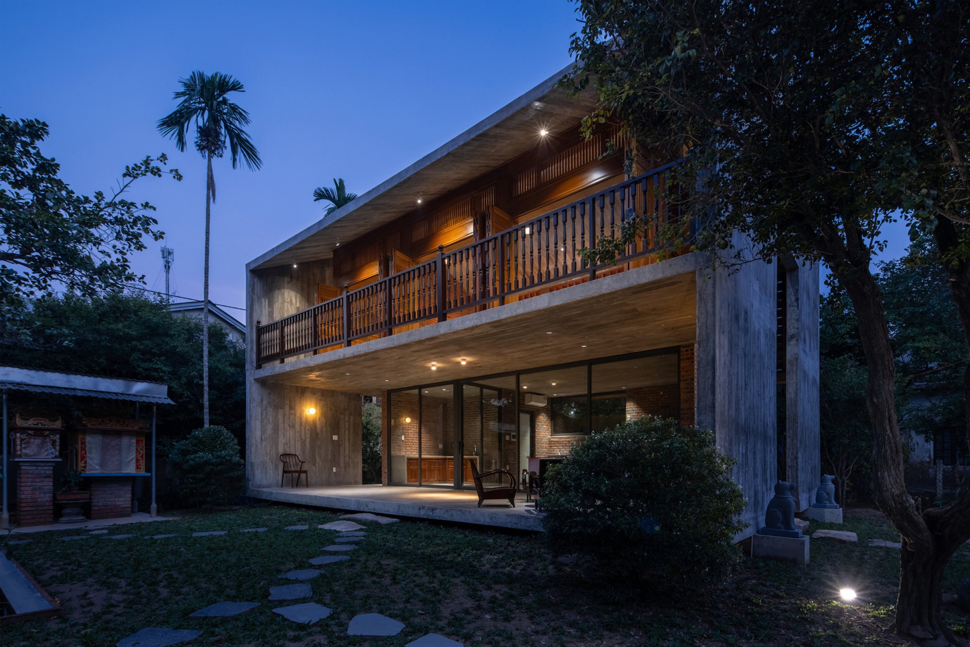 Modern Vietnamese Temple Architecture: Vuong Dinh Temple by Cote Architects
