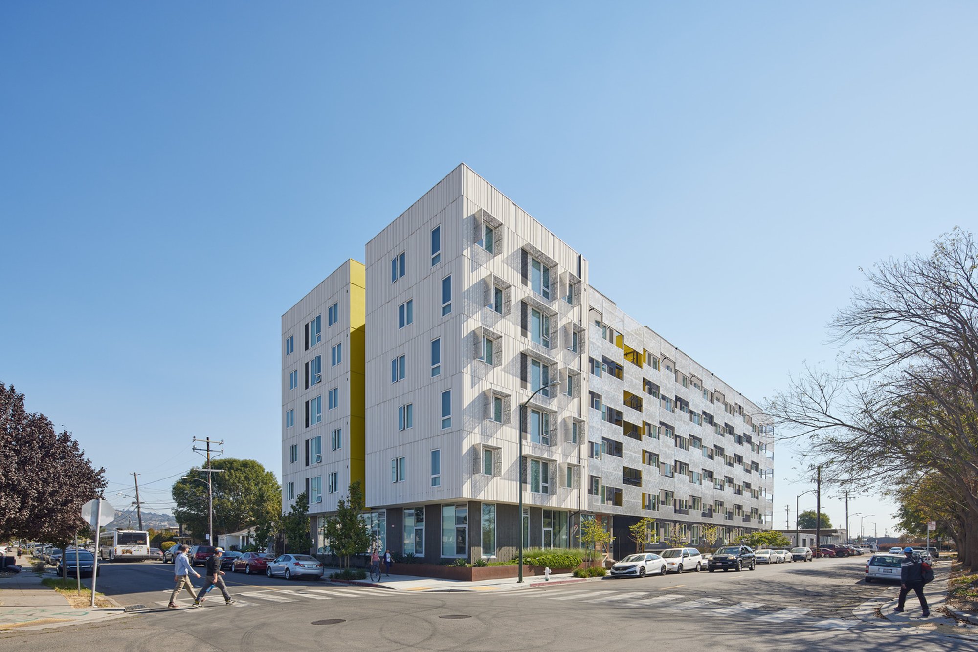 Sustainable Affordable Housing Design in Oakland: Coliseum Place by David Baker Architects