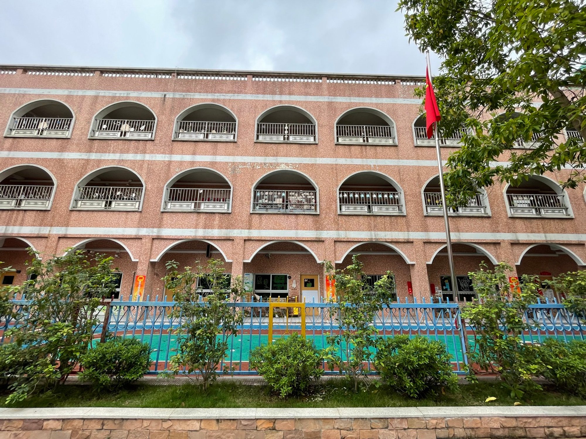 Jiuxiangling Kindergarten Renovation Architecture: A Modern Transformation for Education Spaces