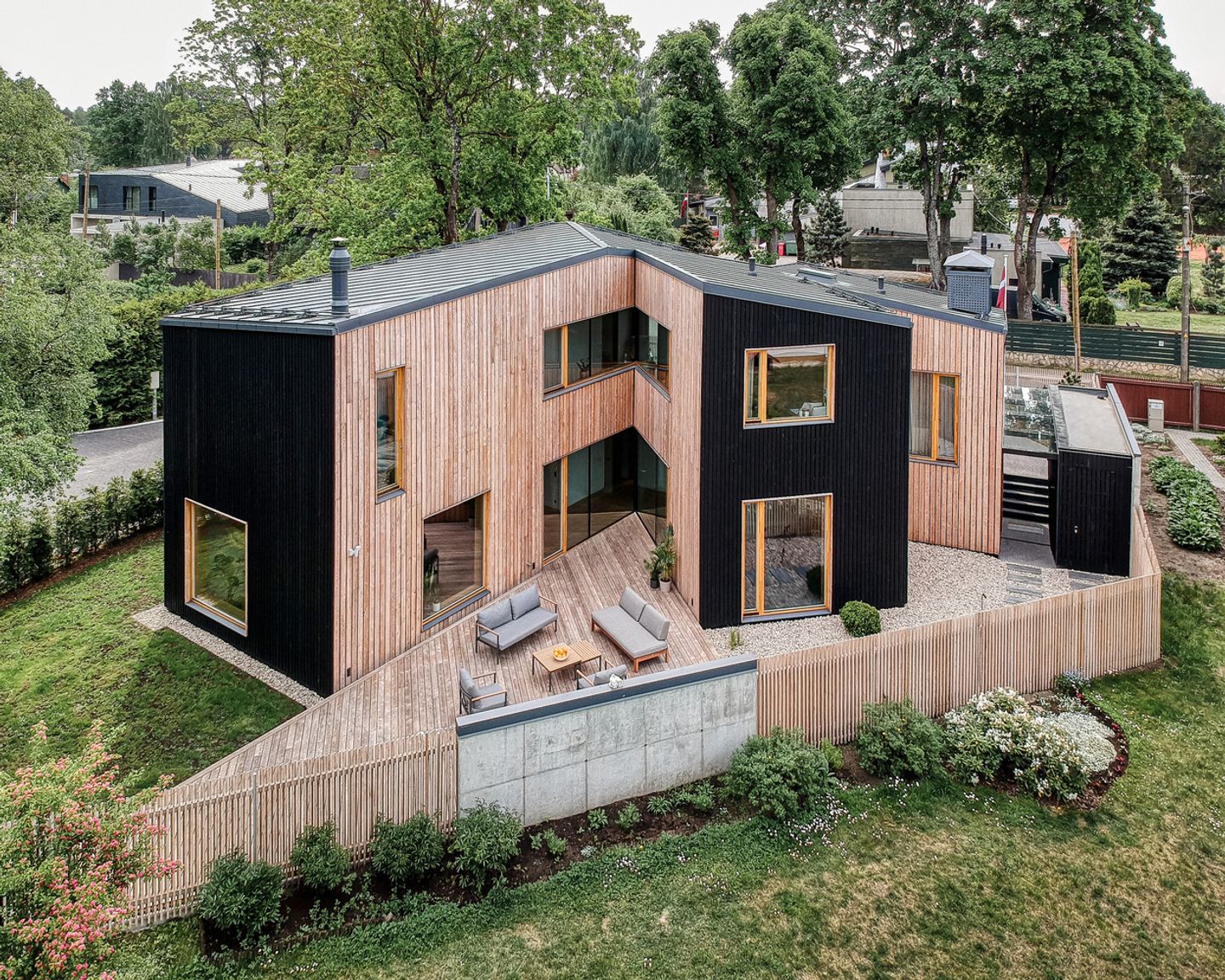 Modern Baltic Architecture Home Design: A Closer Look at the M\W House ...