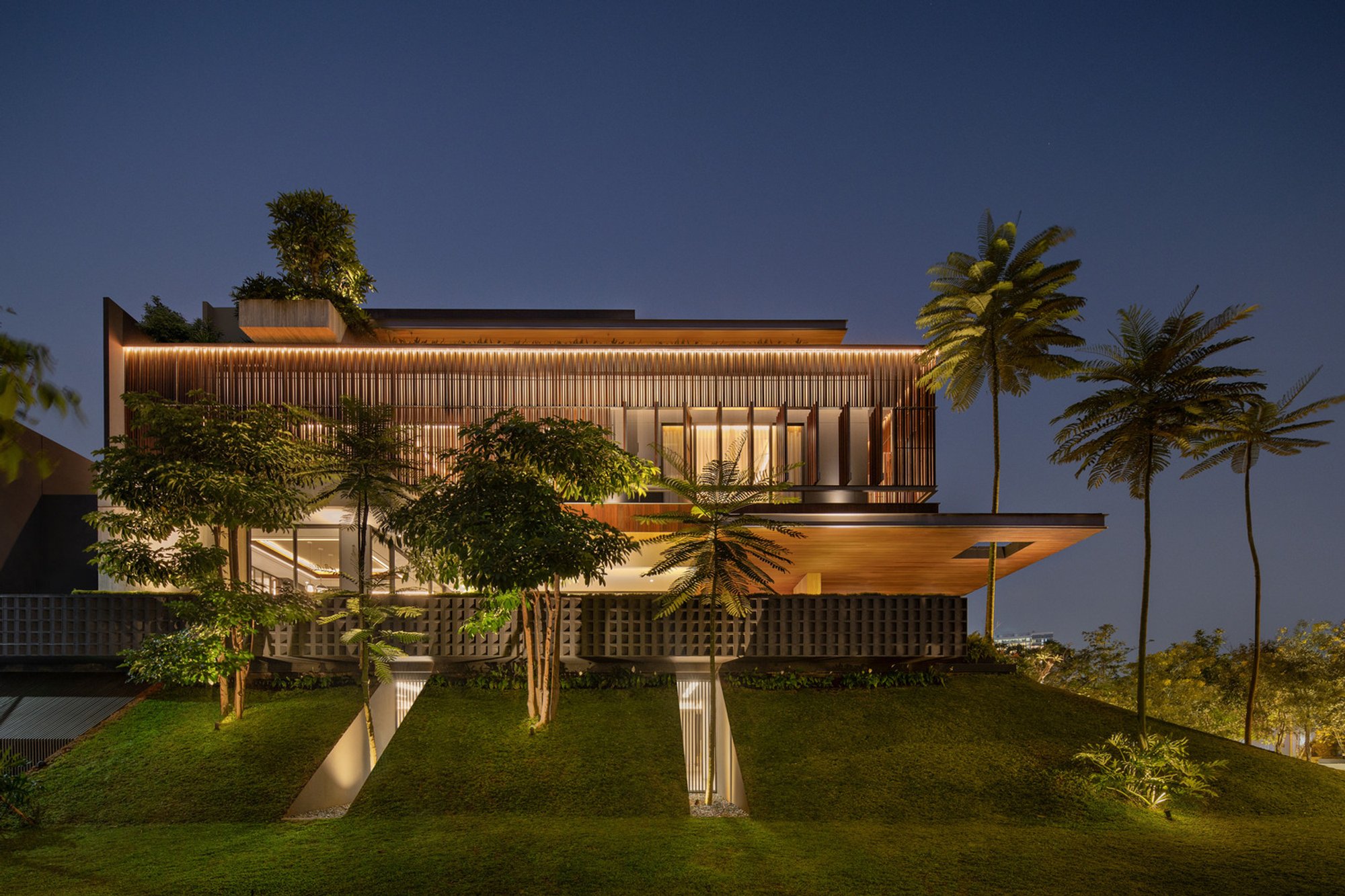 Sustainable Tropical House Design: Inside Mentari House by Axial Studio