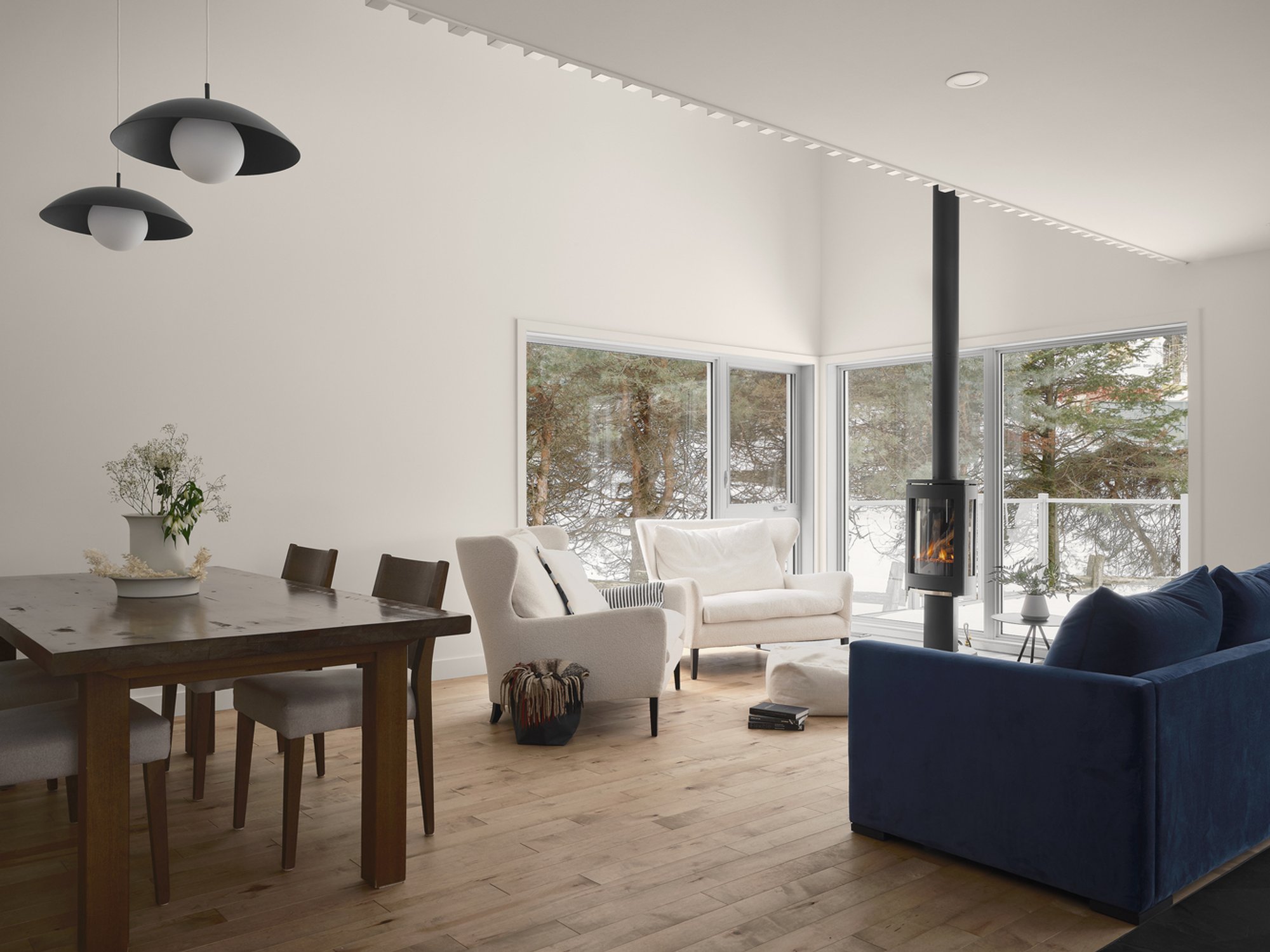 Modern Ski Chalet Design: The T+L Residence by DESK Architectes