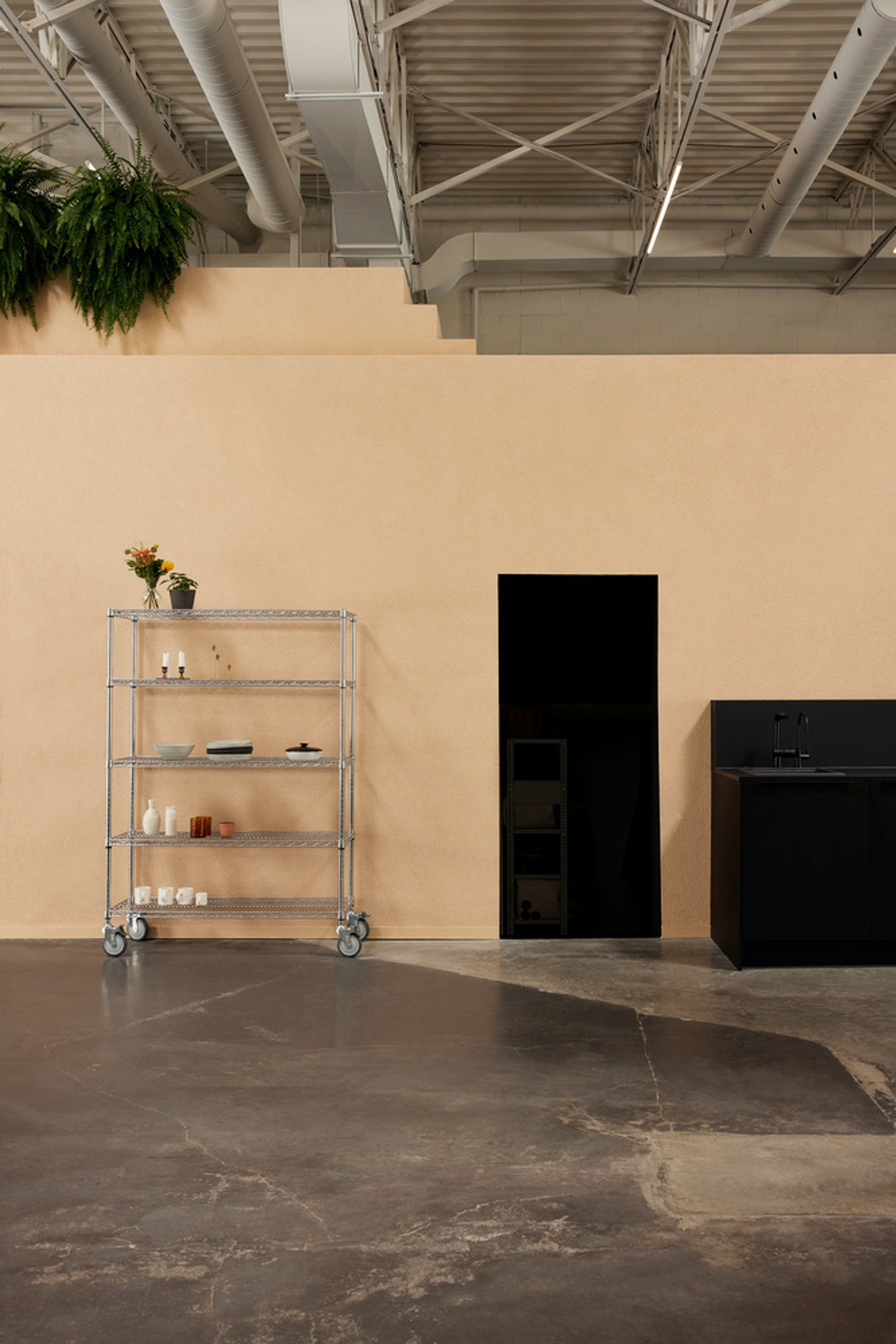 Industrial Studio Design in Montreal: Ivy Studio's Transformation of Studio Idéal