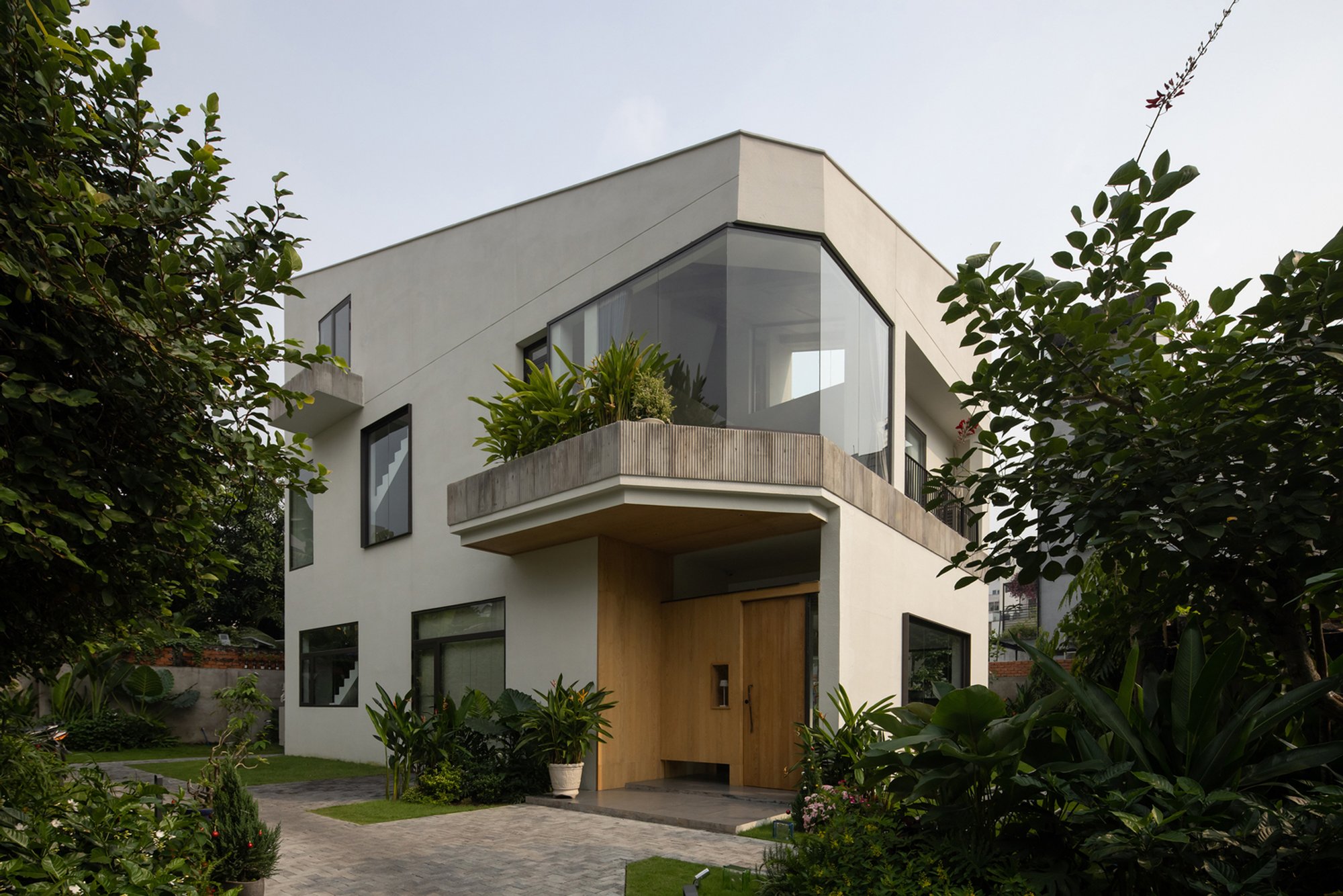 CieL Dining Restaurant Architecture: A Masterpiece of Geometric Design and Culinary Experience in Vietnam