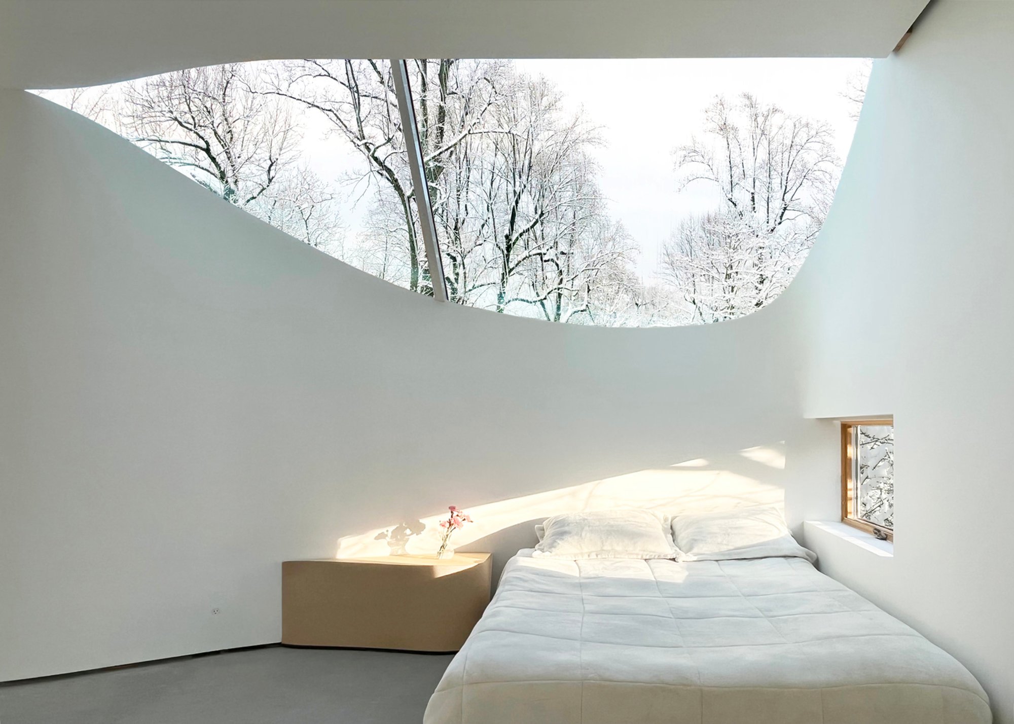 The New and Old House: A Seamless Renovation Blending History and Modern Design