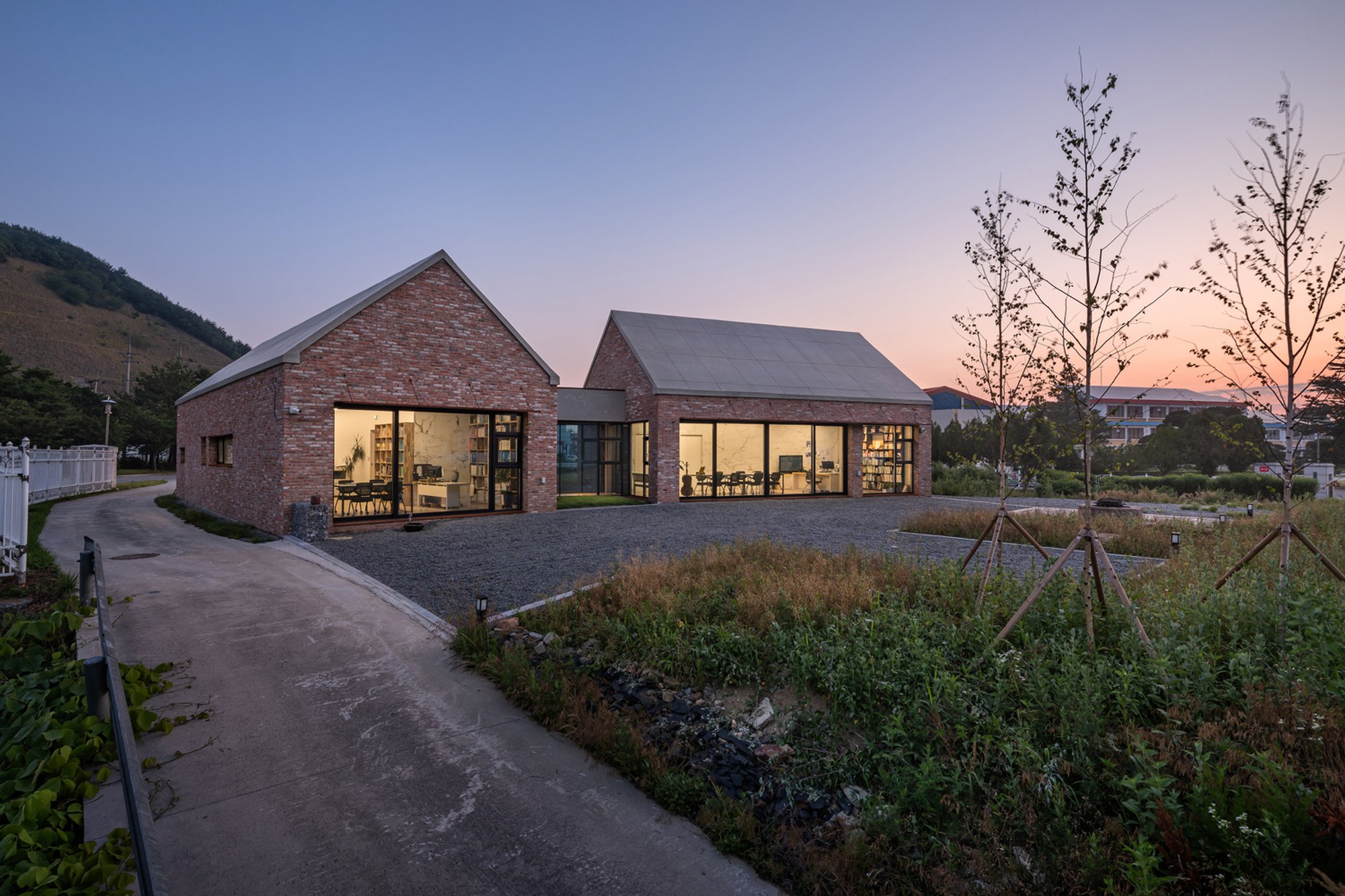 Studio Jeongdongjin by Architecture Studio YEIN: A Timeless Office Design at the Edge of Korea’s Landscape