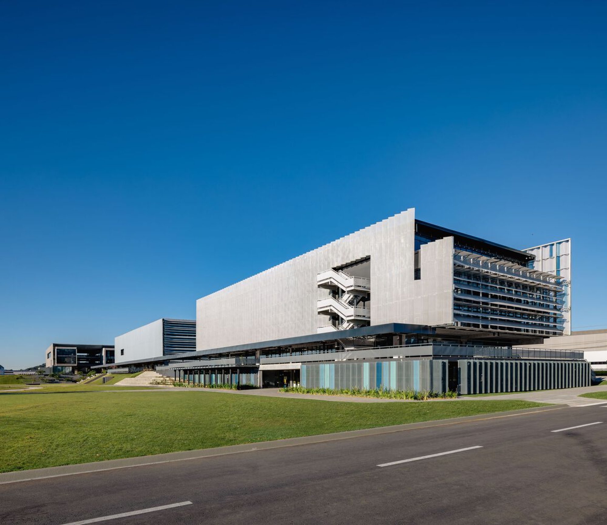 Ágora UNI by Estúdio Módulo: Sustainable Architecture for Innovation