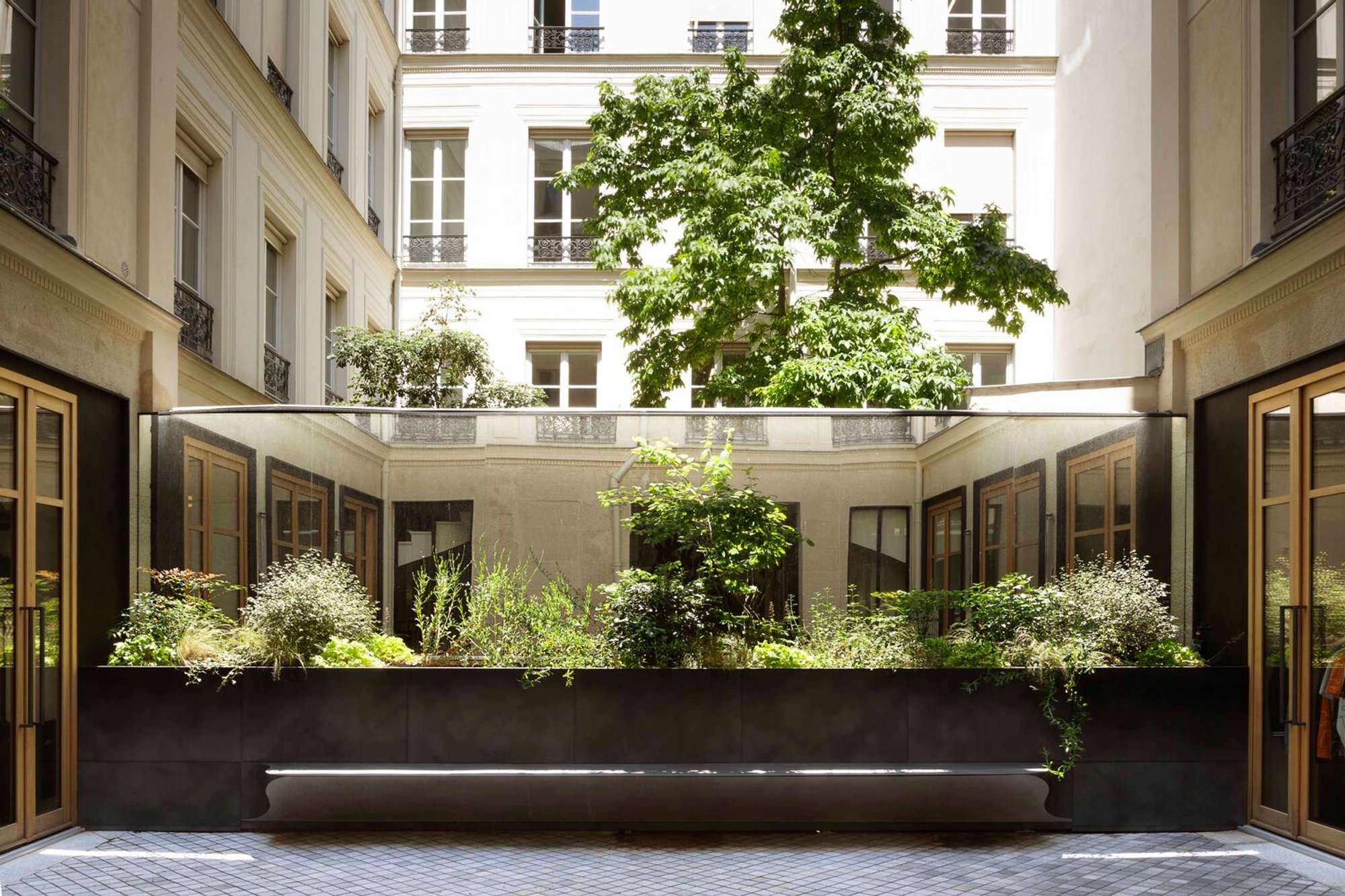 Provence Showroom by Studio Vincent Eschalier: A Fusion of Haussmann Charm and Modern Design