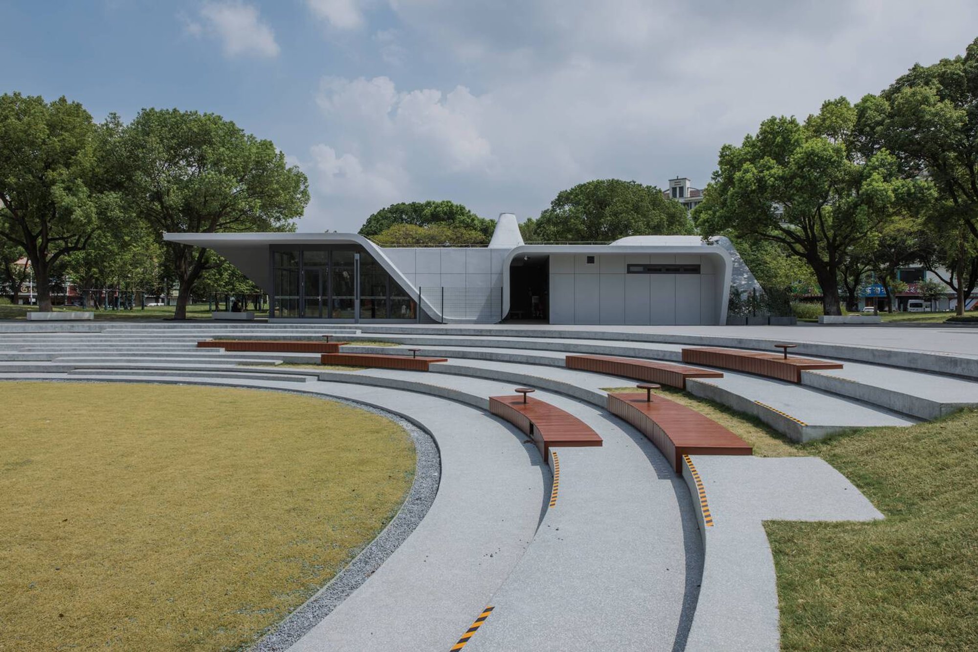 Chang’an Plaza Citizen Service Station by Greyspace Architects