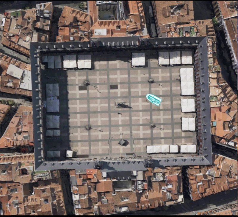 Artistic integration of the Ringsail’s design within the bustling Calle de Preciados.